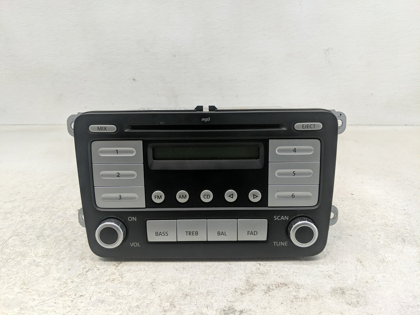 2009-2017 Volkswagen Tiguan Radio AM FM Cd Player Receiver Replacement P/N:1K0 035 161 Fits OEM Used Auto Parts - Oemusedaut