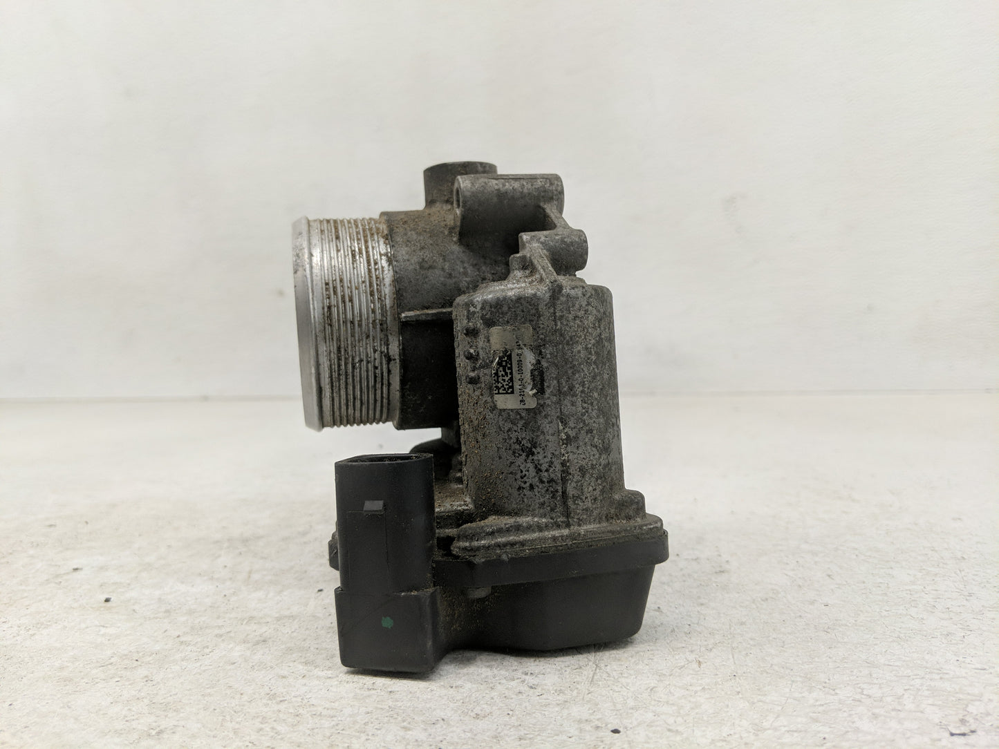 2010 Volkswagen Tiguan Throttle Body Fits OEM Used Auto Parts - Oemusedautoparts1.com