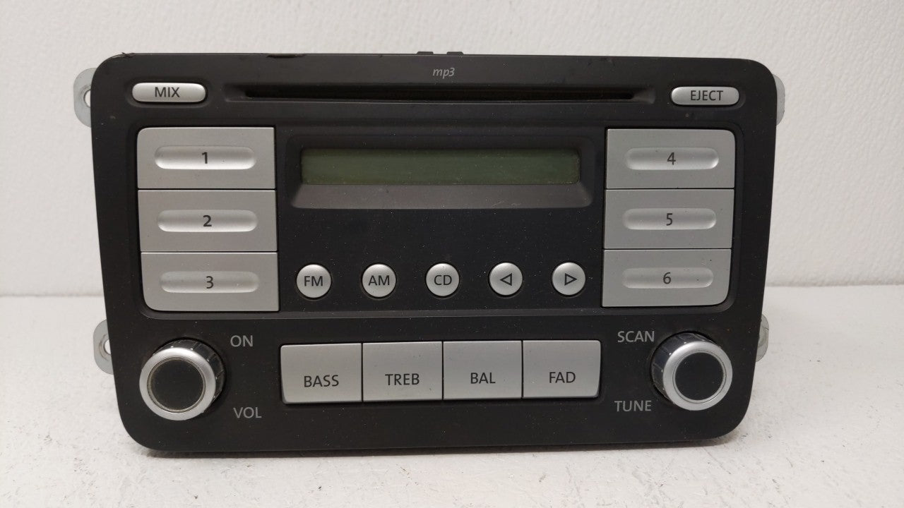 2009-2017 Volkswagen Tiguan Radio AM FM Cd Player Receiver Replacement P/N:28230185 Fits OEM Used Auto Parts - Oemusedautopa