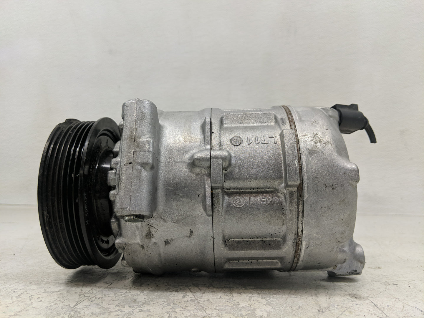 2009-2015 Volkswagen Tiguan Air Conditioning A/c Ac Compressor Oem - Oemusedautoparts1.com