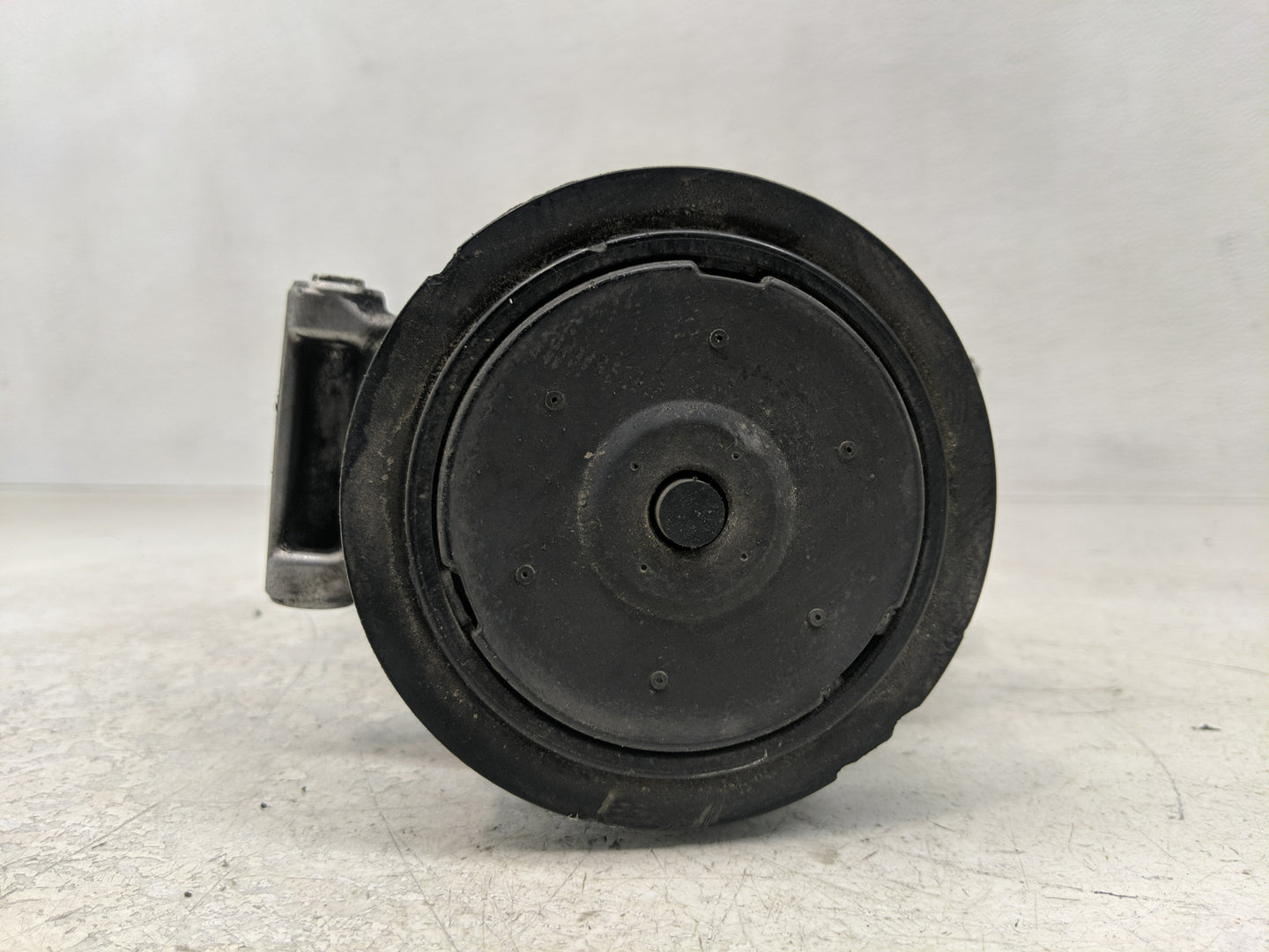 2009-2015 Volkswagen Tiguan Air Conditioning A/c Ac Compressor Oem - Oemusedautoparts1.com