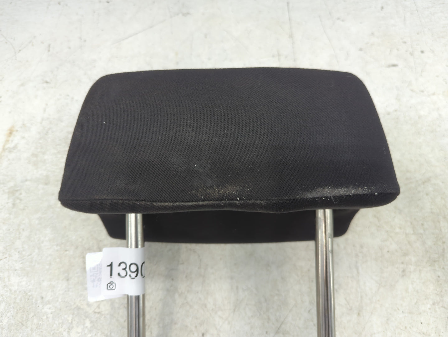 2009-2014 Volkswagen Tiguan Headrest Head Rest Rear Center Seat Fits Fits 2009 2010 2011 2012 2013 2014 OEM Used Auto Parts 