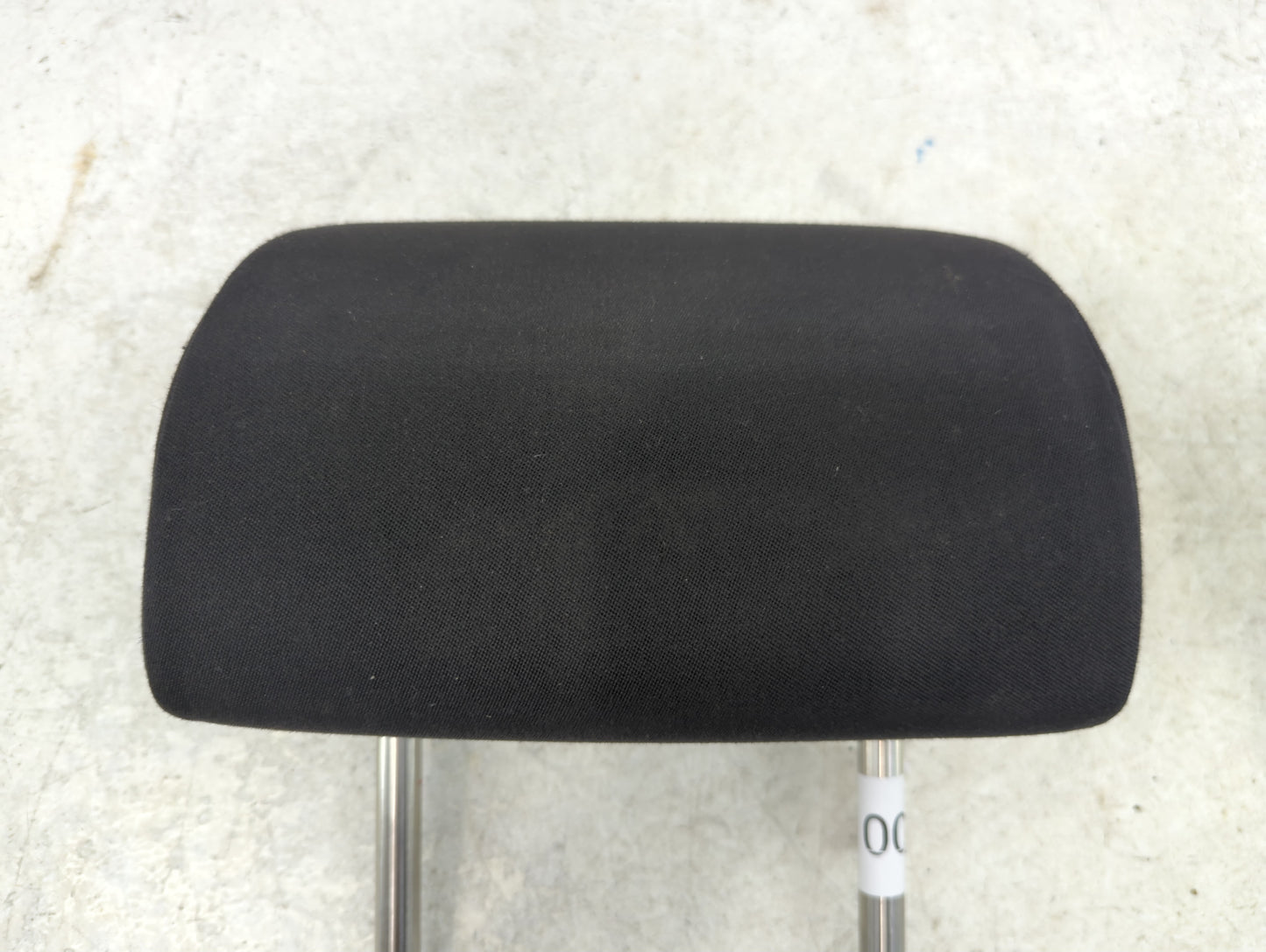 2009-2014 Volkswagen Tiguan Headrest Head Rest Rear Center Seat Fits Fits 2009 2010 2011 2012 2013 2014 OEM Used Auto Parts 