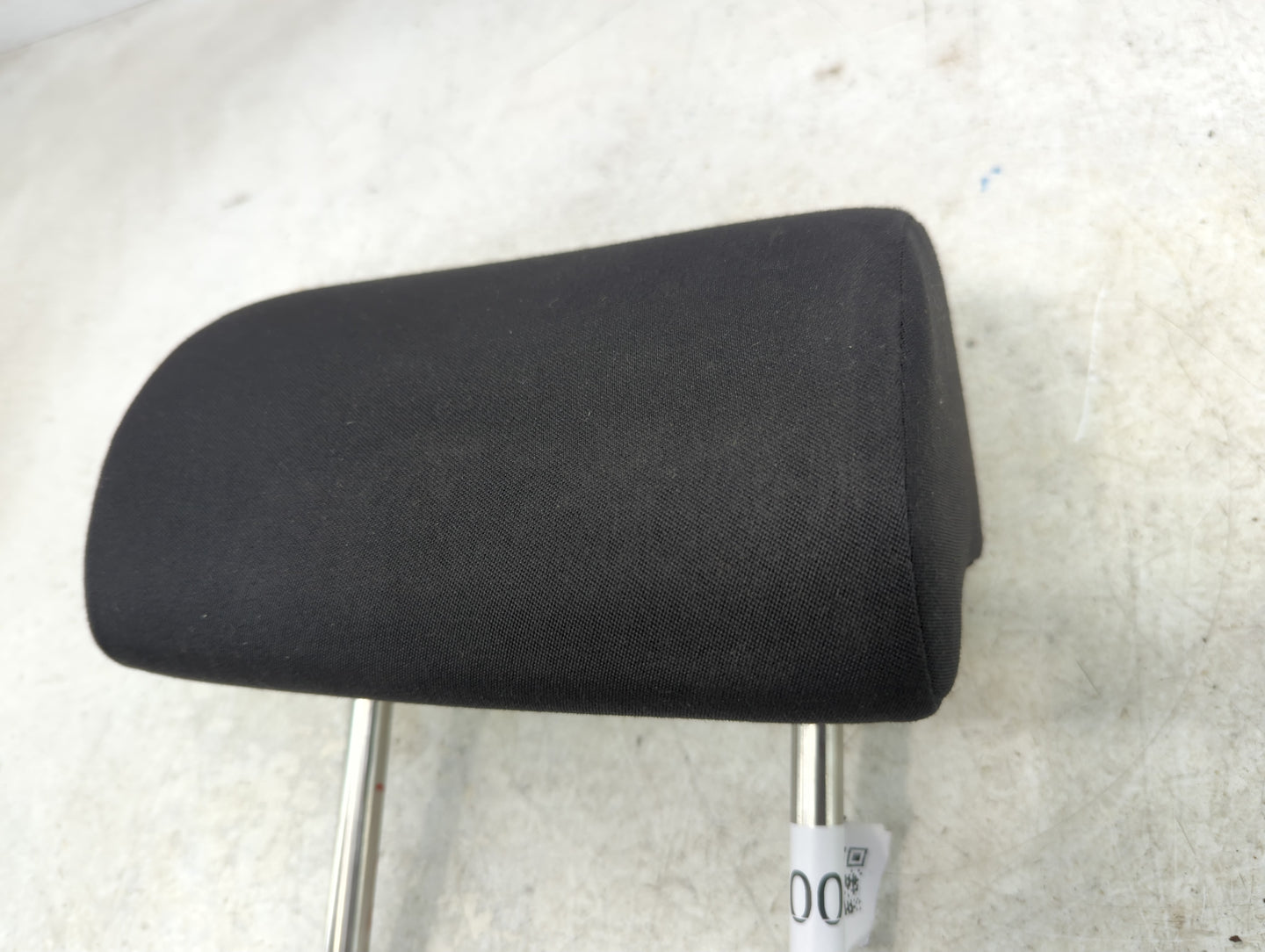 2009-2014 Volkswagen Tiguan Headrest Head Rest Rear Center Seat Fits Fits 2009 2010 2011 2012 2013 2014 OEM Used Auto Parts 