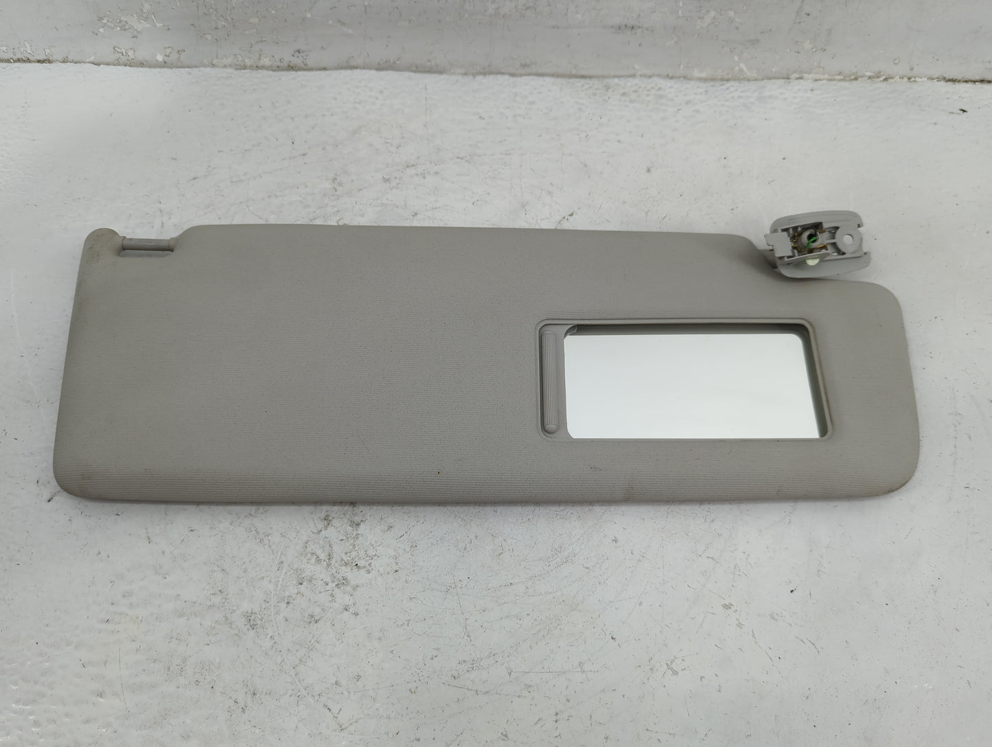 2009-2018 Volkswagen Tiguan Sun Visor Shade Replacement Passenger Right Mirror Fits OEM Used Auto Parts - Oemusedautoparts1.