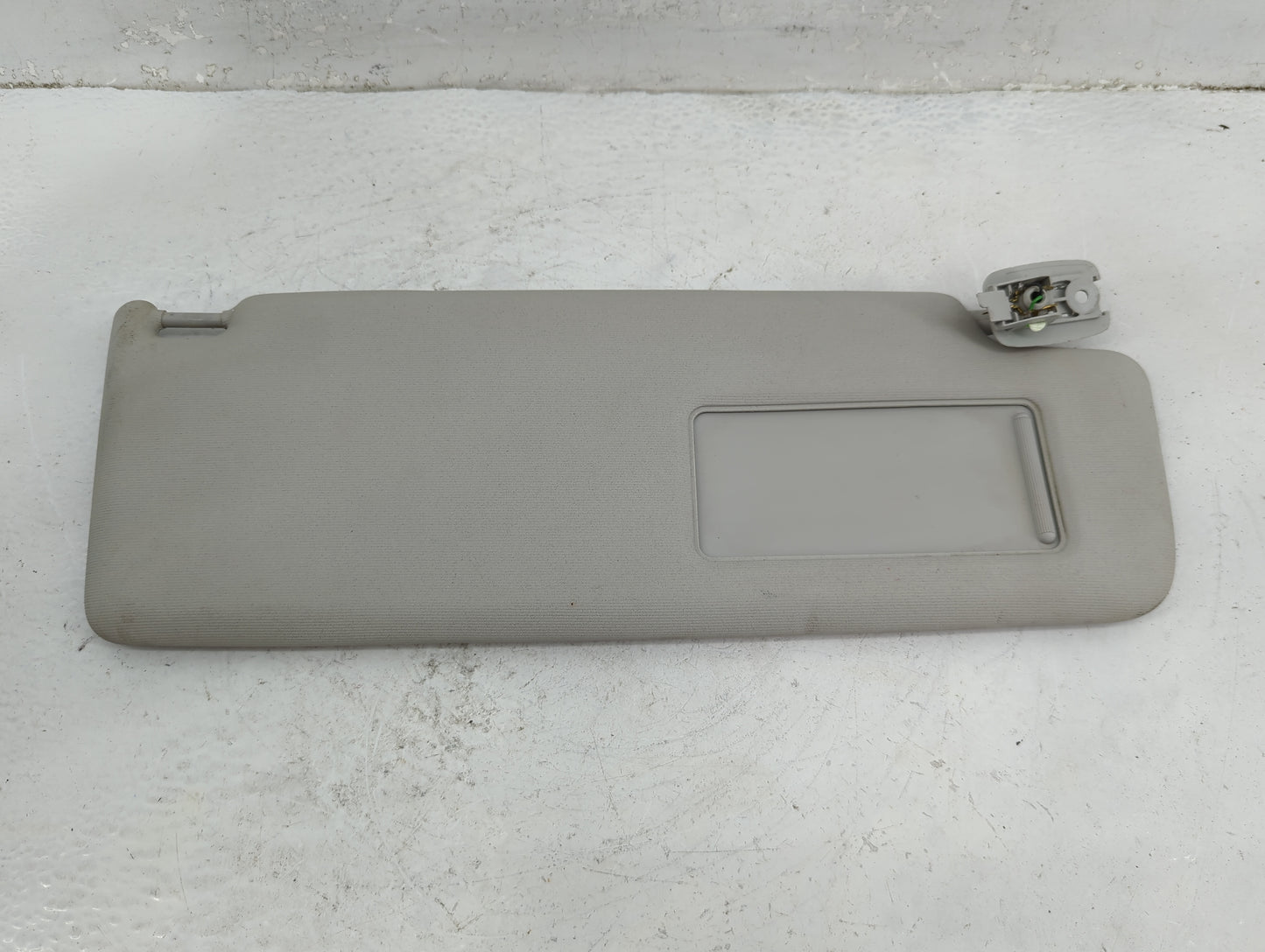 2009-2018 Volkswagen Tiguan Sun Visor Shade Replacement Passenger Right Mirror Fits OEM Used Auto Parts - Oemusedautoparts1.