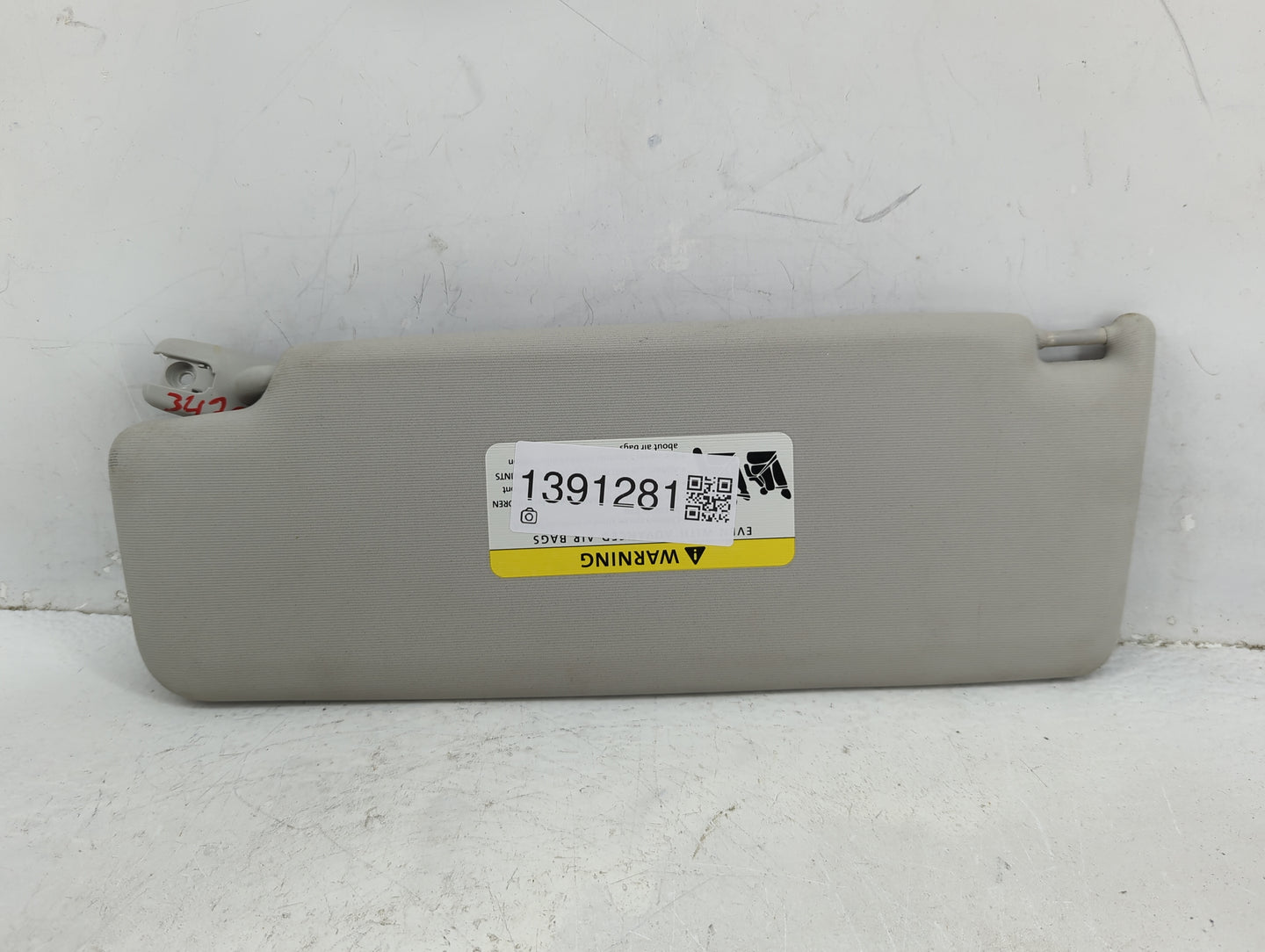 2009-2018 Volkswagen Tiguan Sun Visor Shade Replacement Passenger Right Mirror Fits OEM Used Auto Parts - Oemusedautoparts1.