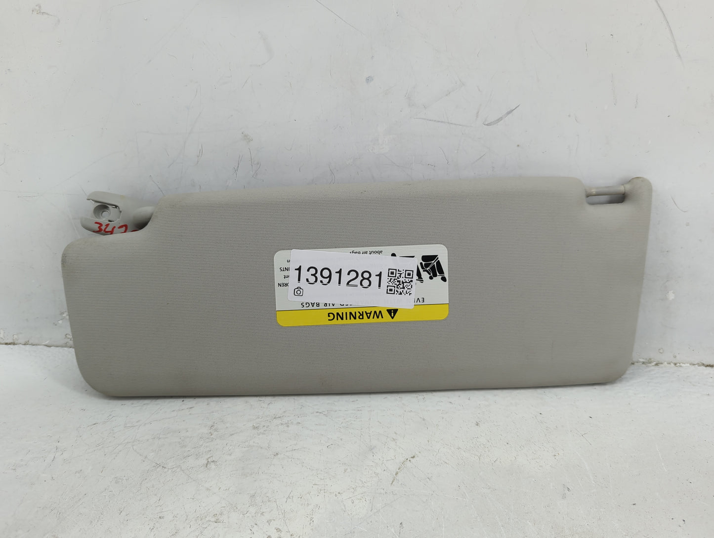 2009-2018 Volkswagen Tiguan Sun Visor Shade Replacement Passenger Right Mirror Fits OEM Used Auto Parts - Oemusedautoparts1.
