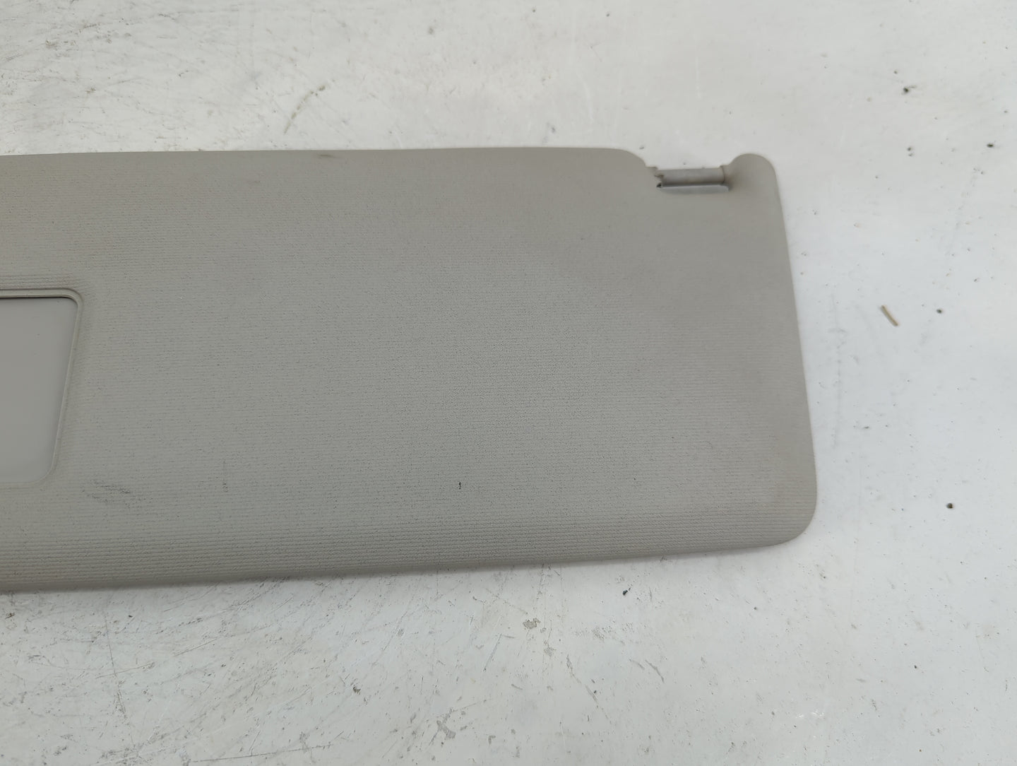 2009-2018 Volkswagen Tiguan Sun Visor Shade Replacement Driver Left Mirror Fits OEM Used Auto Parts - Oemusedautoparts1.com