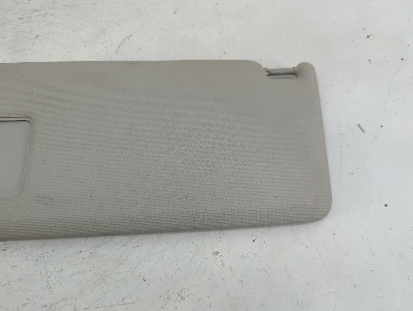 2009-2018 Volkswagen Tiguan Sun Visor Shade Replacement Driver Left Mirror Fits OEM Used Auto Parts - Oemusedautoparts1.com
