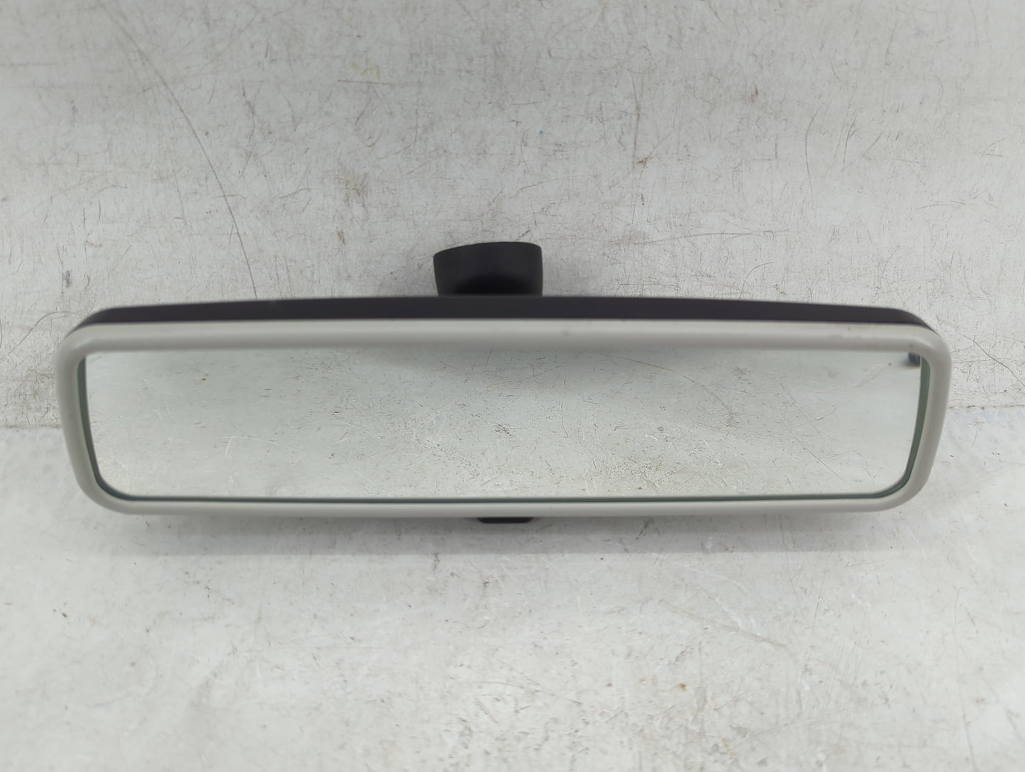 2009-2018 Volkswagen Tiguan Interior Rear View Mirror Replacement OEM Fits OEM Used Auto Parts - Oemusedautoparts1.com
