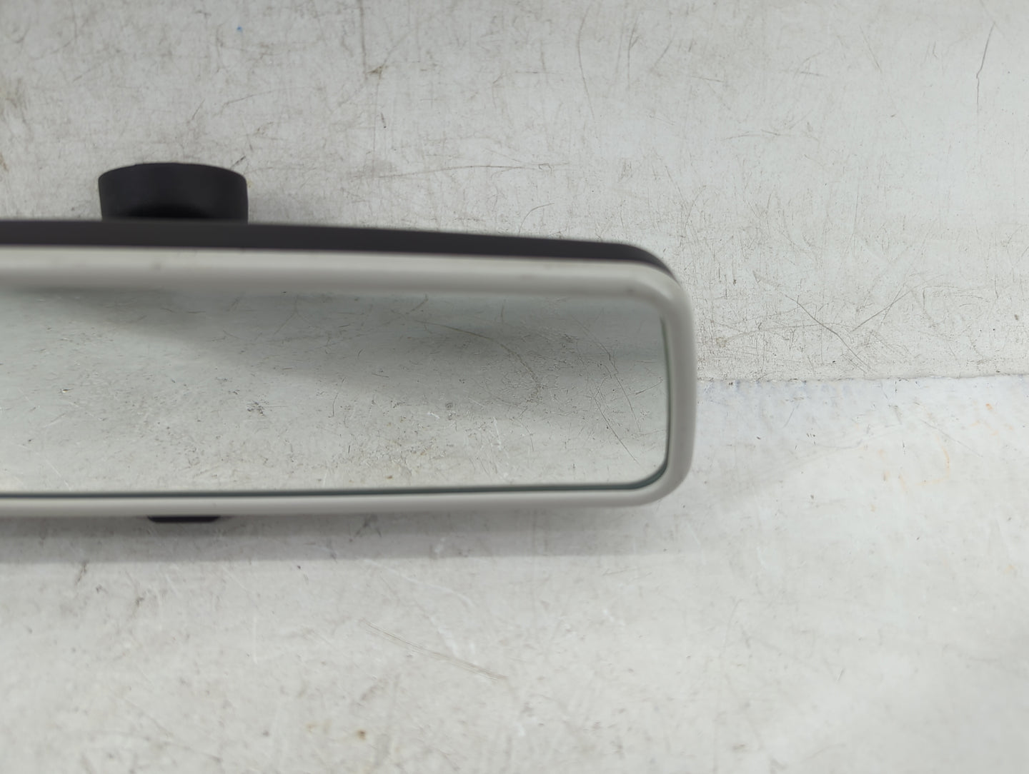 2009-2018 Volkswagen Tiguan Interior Rear View Mirror Replacement OEM Fits OEM Used Auto Parts - Oemusedautoparts1.com