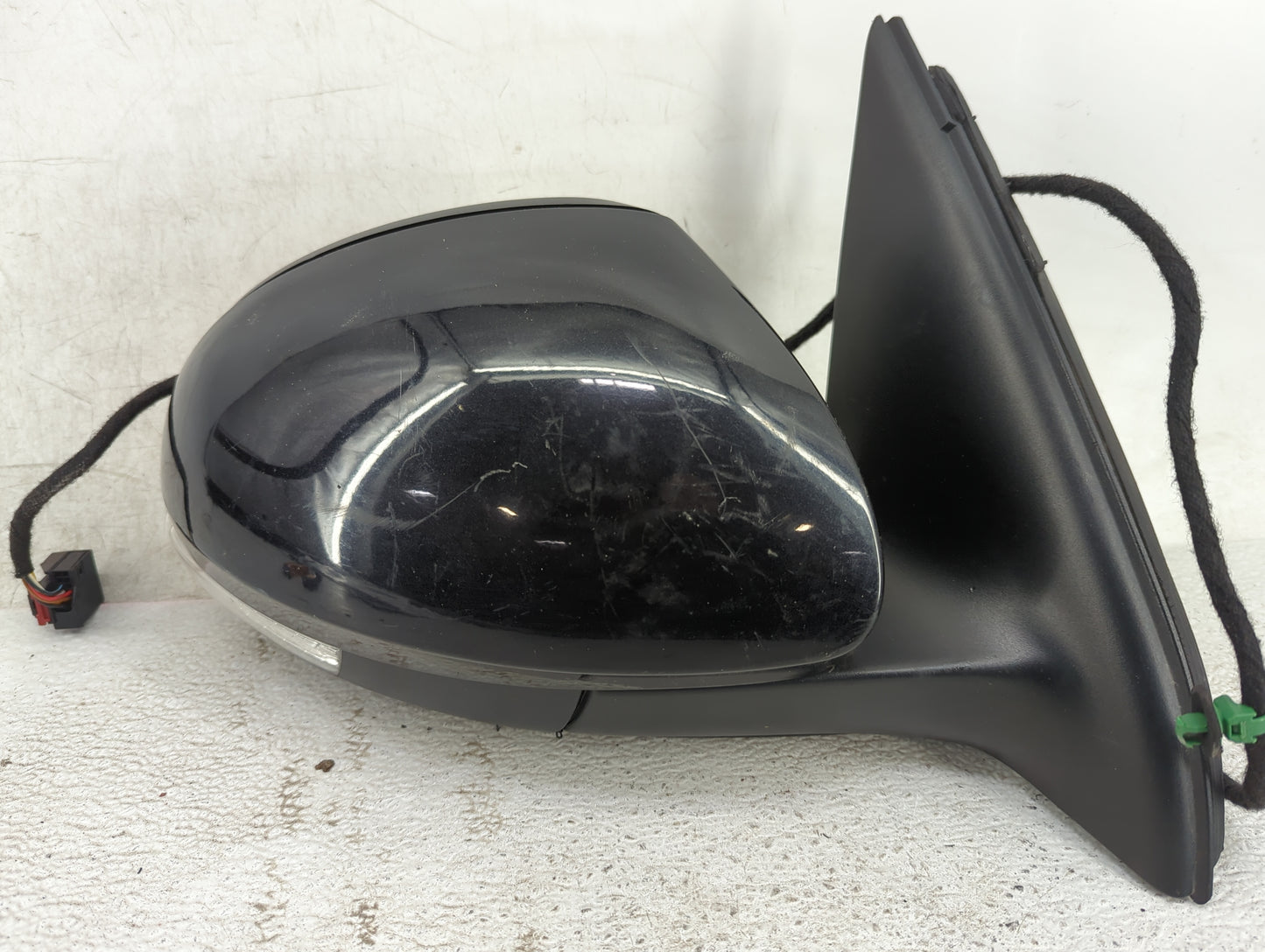 2009-2018 Volkswagen Tiguan Passenger Side View Mirror - Right Door Mirror OEM Used - Oemusedautoparts1.com