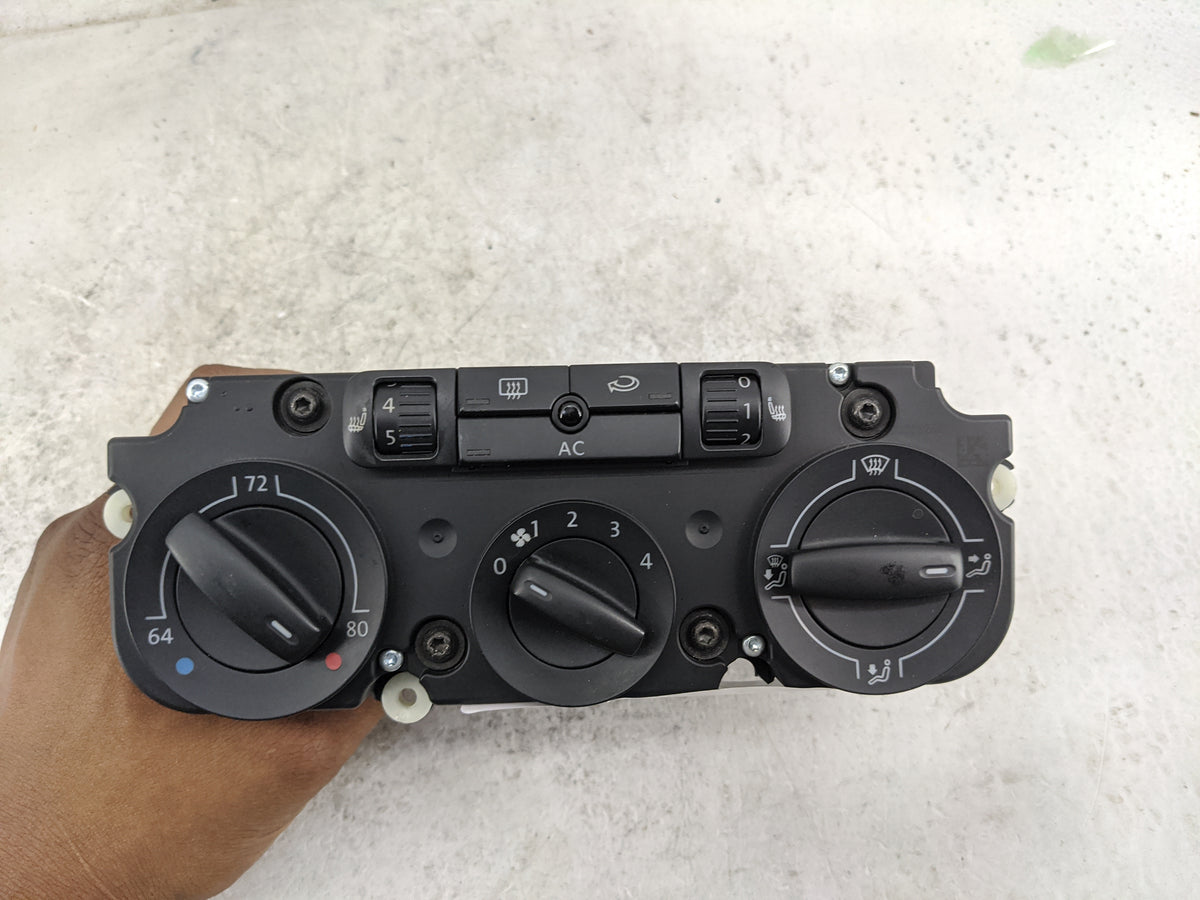 2010-2011 Volkswagen Tiguan Climate Control Module Temperature AC/Heater Replacement P/N:5M1820045A 5HB00932701 Fits OEM Use