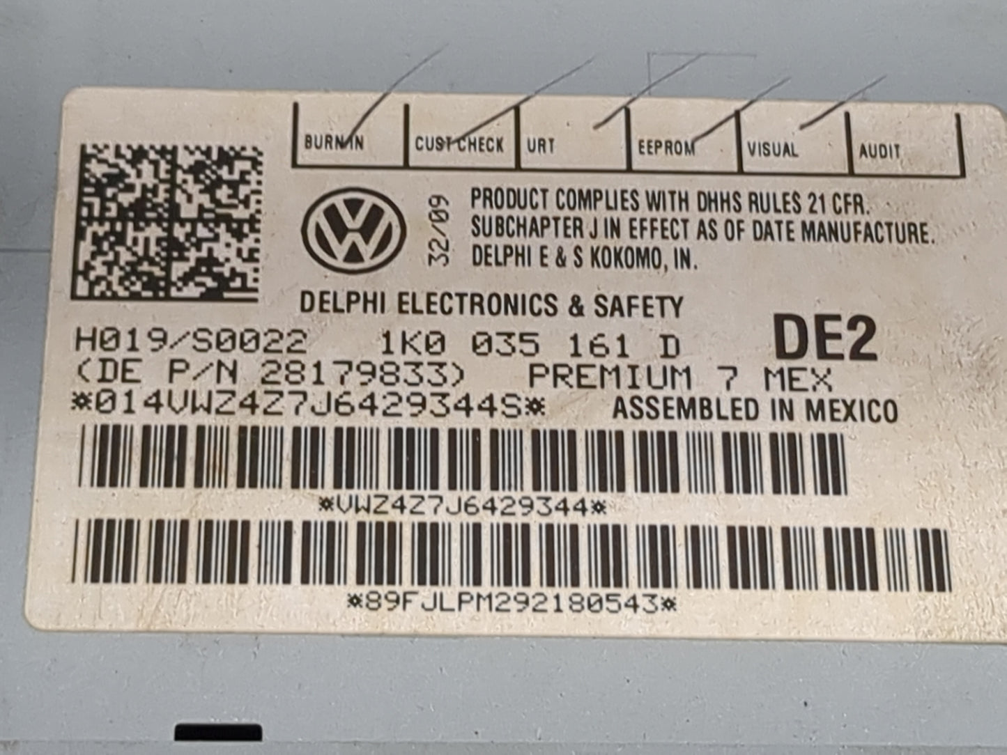 2009-2017 Volkswagen Tiguan Radio AM FM Cd Player Receiver Replacement P/N:1K0035161D 28179833 Fits OEM Used Auto Parts - Oe