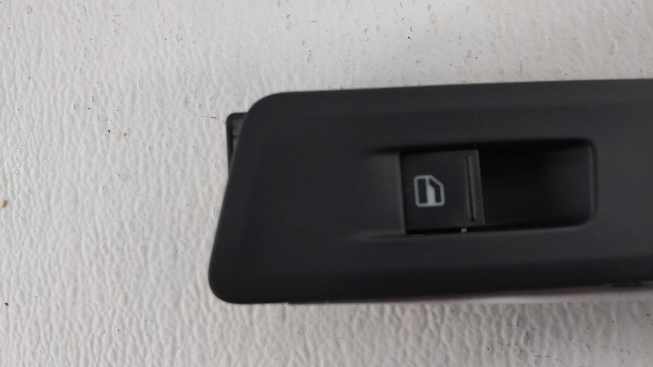 2010 Volkswagen Tiguan Passeneger Right Power Window Switch - Oemusedautoparts1.com