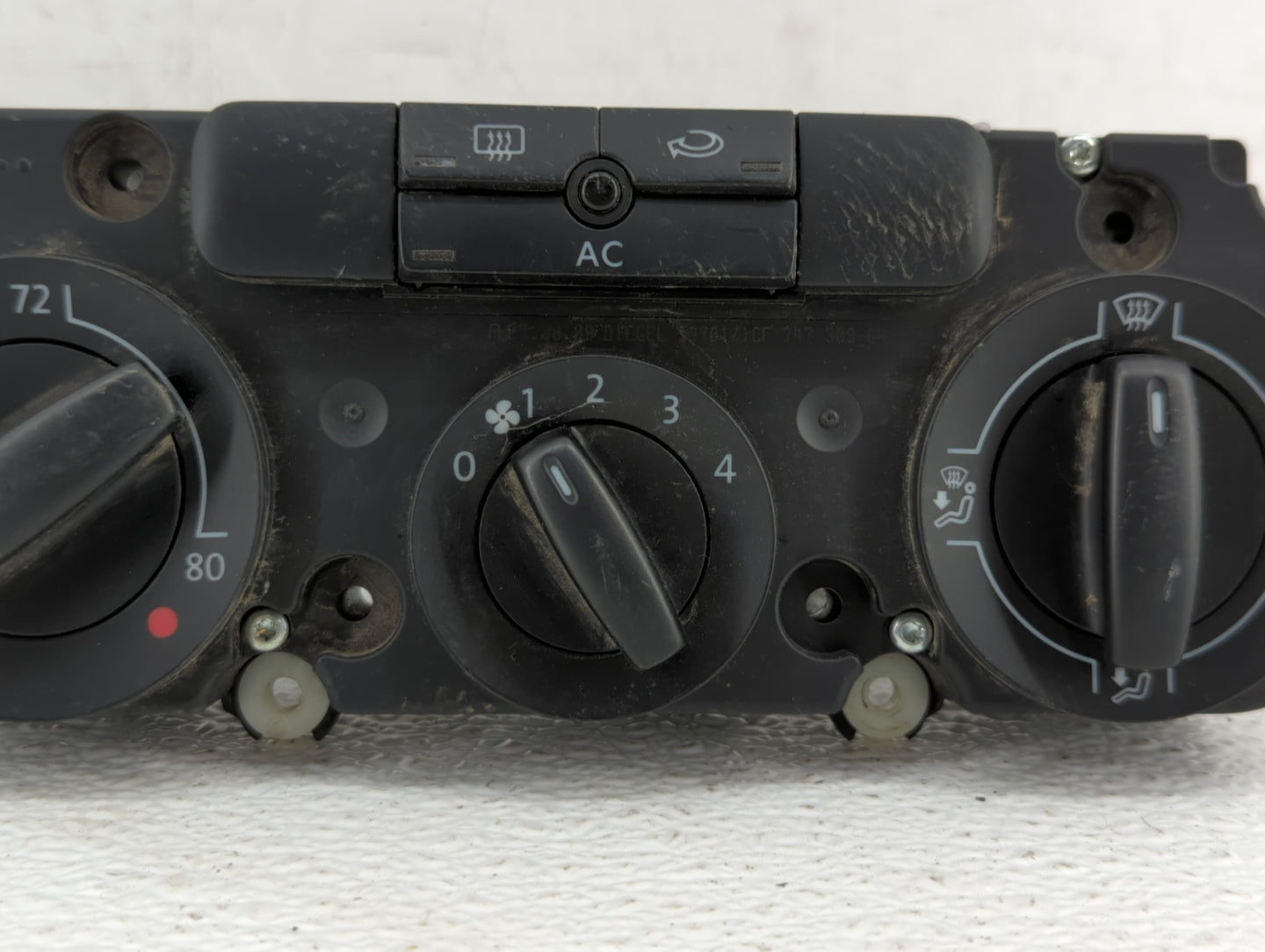2010-2011 Volkswagen Tiguan Climate Control Module Temperature AC/Heater Replacement P/N:5HB 010 272 7N0 907 426AB Fits OEM 