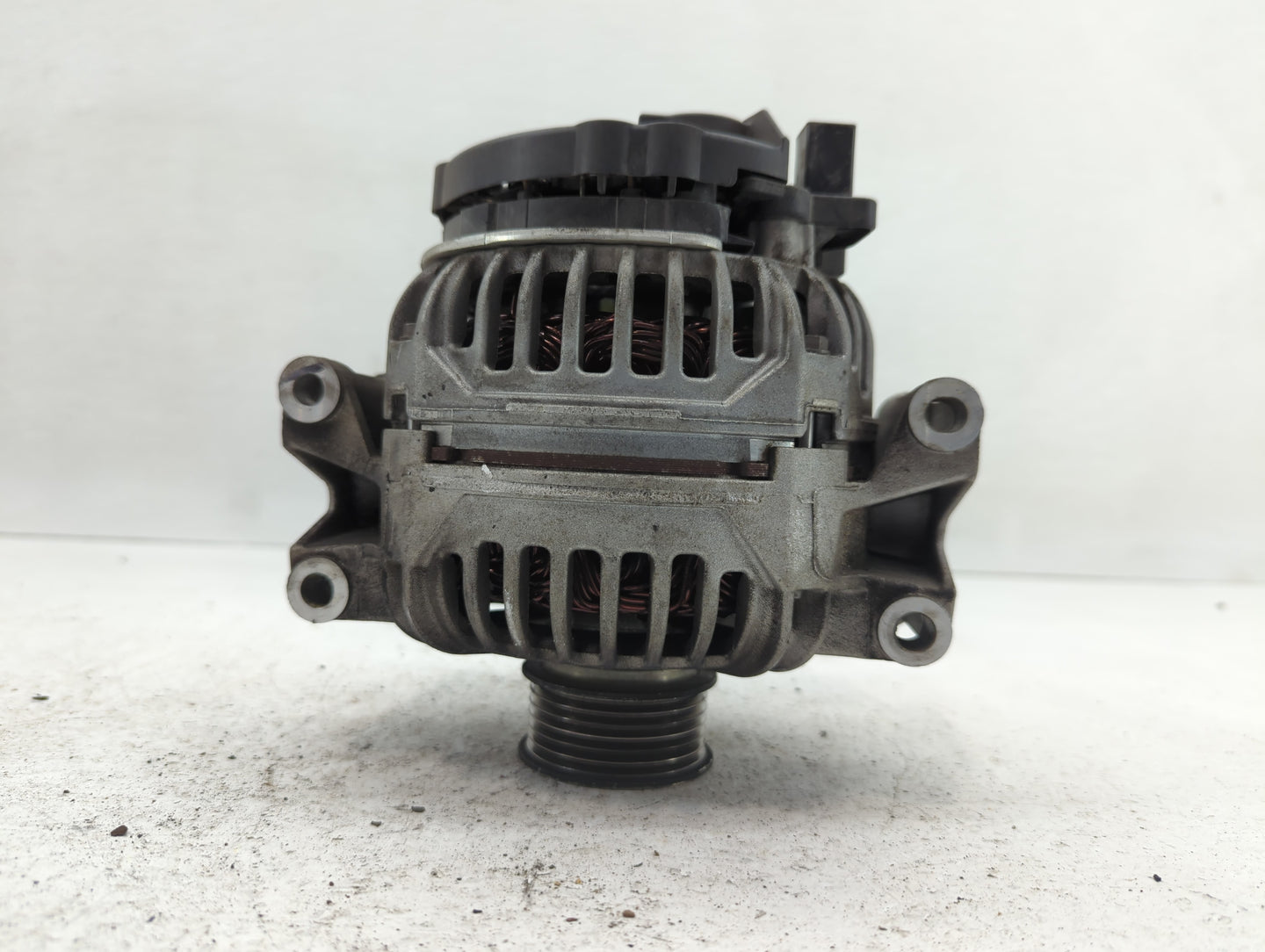 2009-2018 Volkswagen Tiguan Alternator Replacement Generator Charging Assembly Engine OEM P/N:06B 903 016AB Fits OEM Used Au