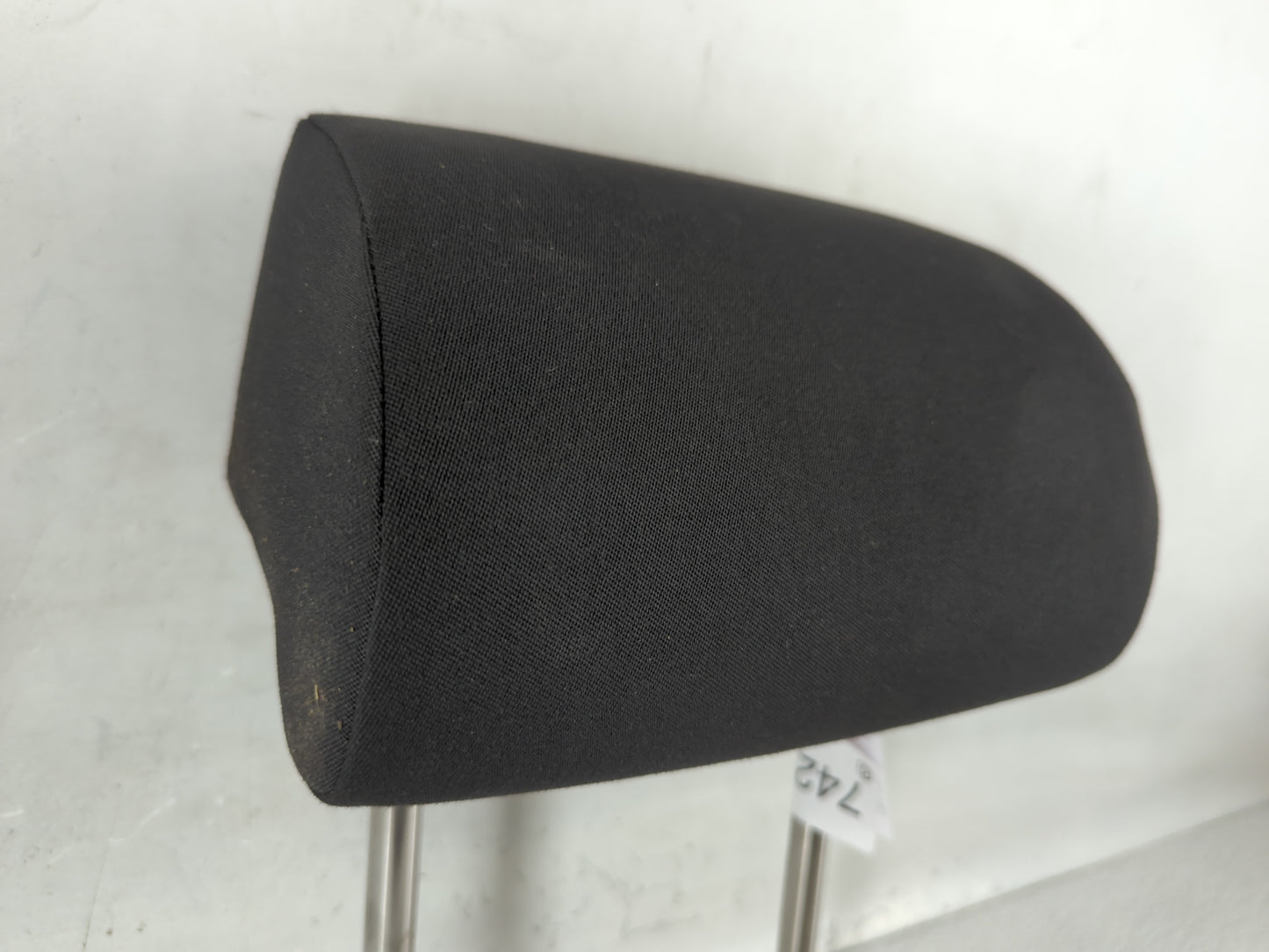 2009-2014 Volkswagen Tiguan Headrest Head Rest Front Driver Passenger Seat Fits Fits 2009 2010 2011 2012 2013 2014 OEM Used 