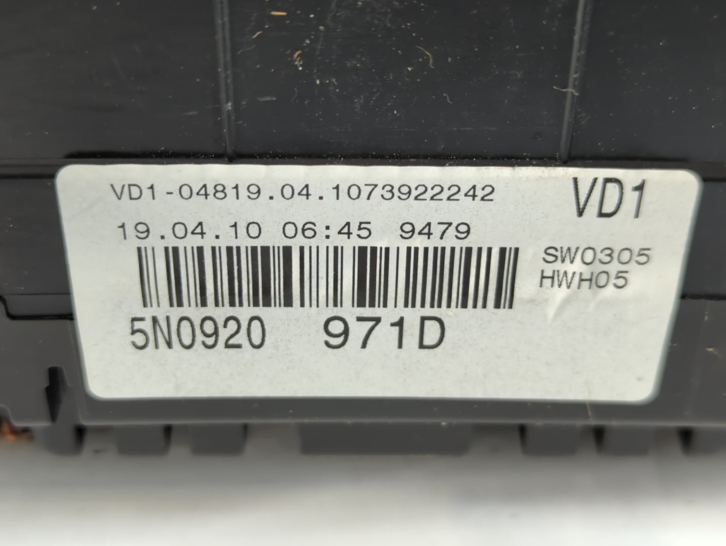 2010 Volkswagen Tiguan Instrument Cluster Speedometer Gauges P/N:5N0920 971D Fits OEM Used Auto Parts - Oemusedautoparts1.co