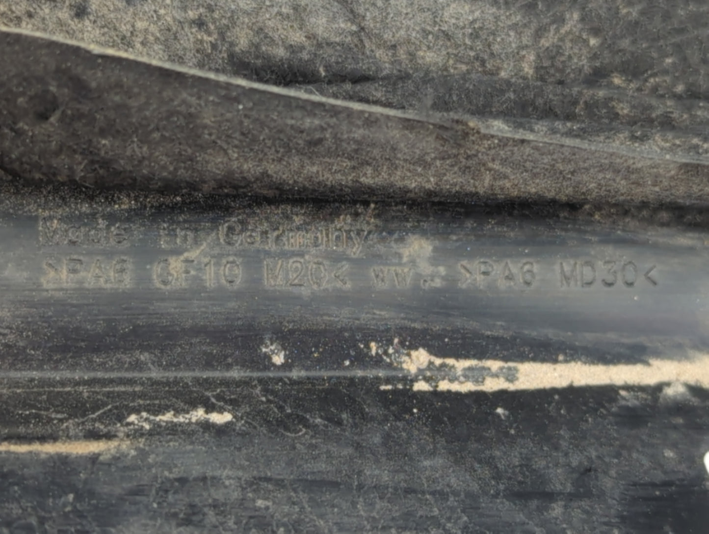 2010 Volkswagen Tiguan Engine Cover - Oemusedautoparts1.com