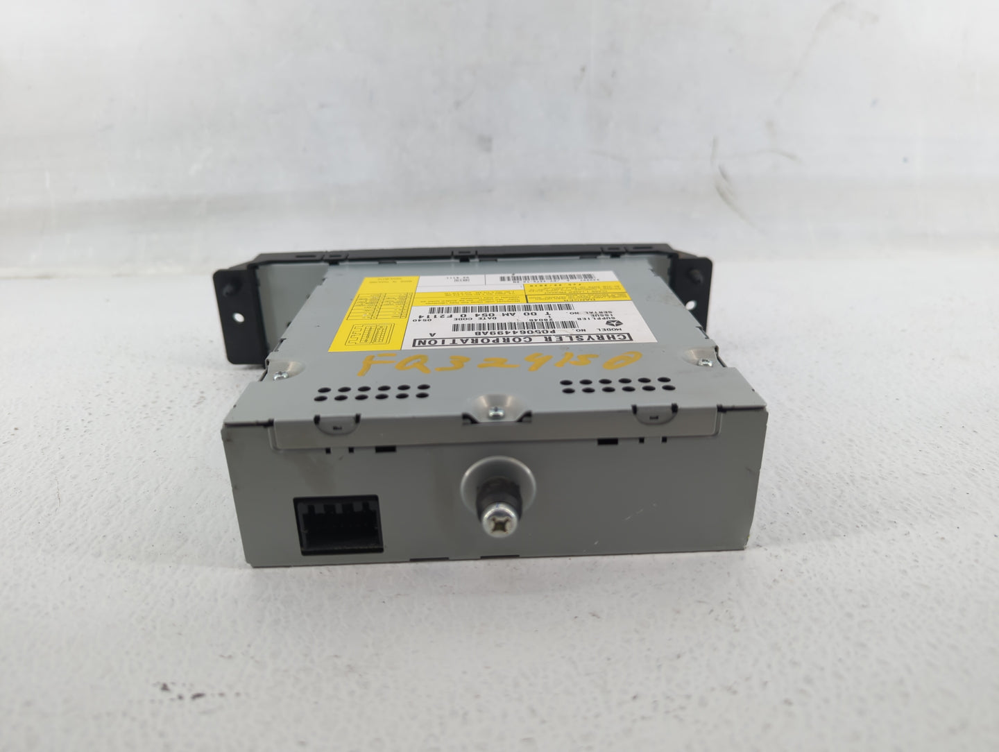 2010 Volkswagon Routan Radio AM FM Cd Player Receiver Replacement P/N:P05064499AB Fits Fits 2009 2011 2012 2013 2014 OEM Use
