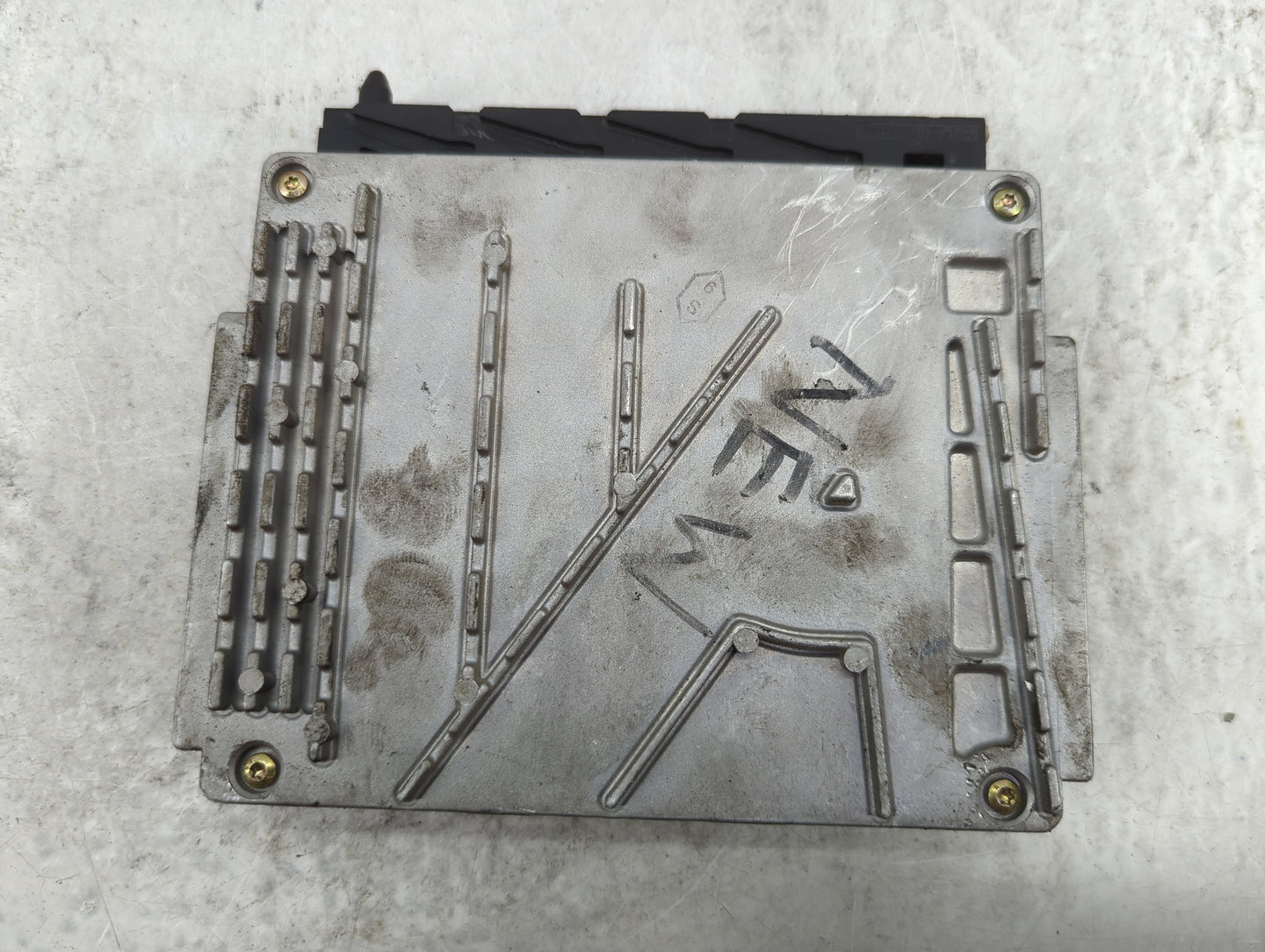 2006-2013 Volvo C70 PCM Engine Control Computer ECU ECM PCU OEM Fits Fits 2006 2007 2008 2009 2010 2011 2012 2013 OEM Used A