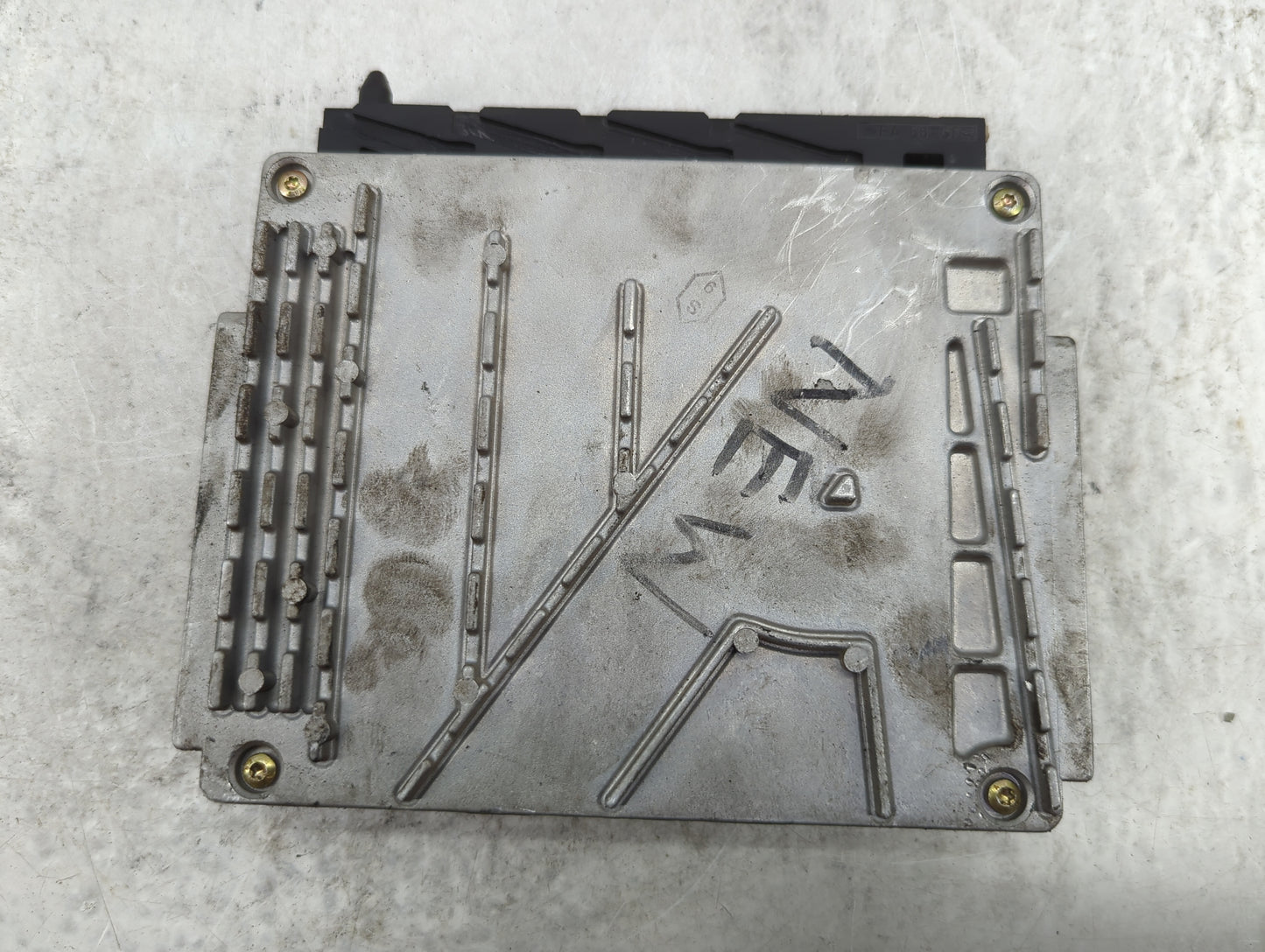 2006-2013 Volvo C70 PCM Engine Control Computer ECU ECM PCU OEM Fits Fits 2006 2007 2008 2009 2010 2011 2012 2013 OEM Used A