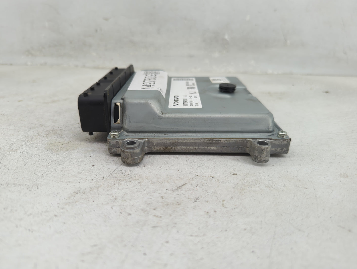 2010 Volvo S70 PCM Engine Control Computer ECU ECM PCU OEM P/N:MB279700-9280 30729261 Fits OEM Used Auto Parts - Oemusedauto