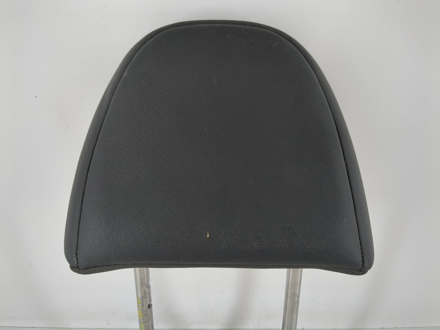 2010 Volvo V40 Headrest Head Rest Front Driver Passenger Seat Black - Oemusedautoparts1.com
