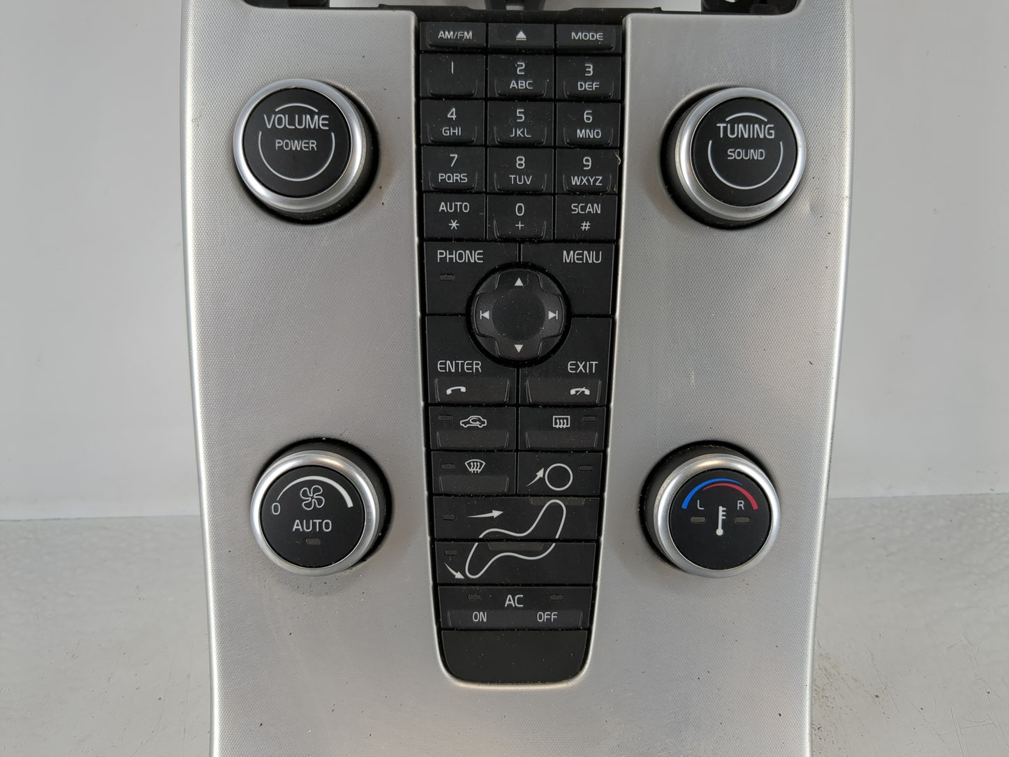 2010 Volvo V40 Radio AM FM Cd Player Receiver Replacement Fits Fits 2011 2012 2013 OEM Used Auto Parts - Oemusedautoparts1.c