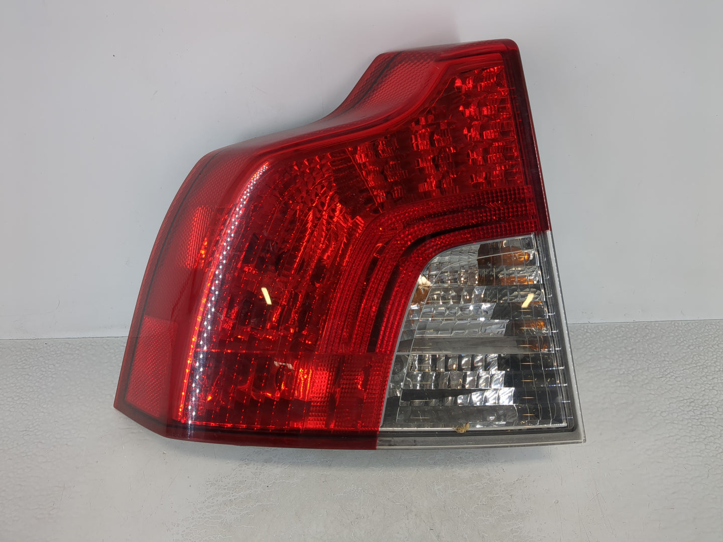 2010 Volvo V40 Tail Light Assembly Driver Left OEM P/N:30744537 Fits Fits 2008 2009 2011 OEM Used Auto Parts - Oemusedautopa