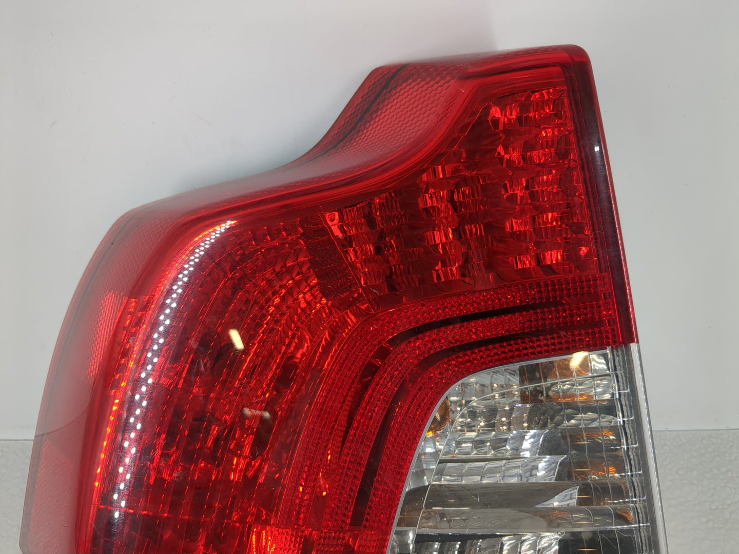 2010 Volvo V40 Tail Light Assembly Driver Left OEM P/N:30744537 Fits Fits 2008 2009 2011 OEM Used Auto Parts - Oemusedautopa