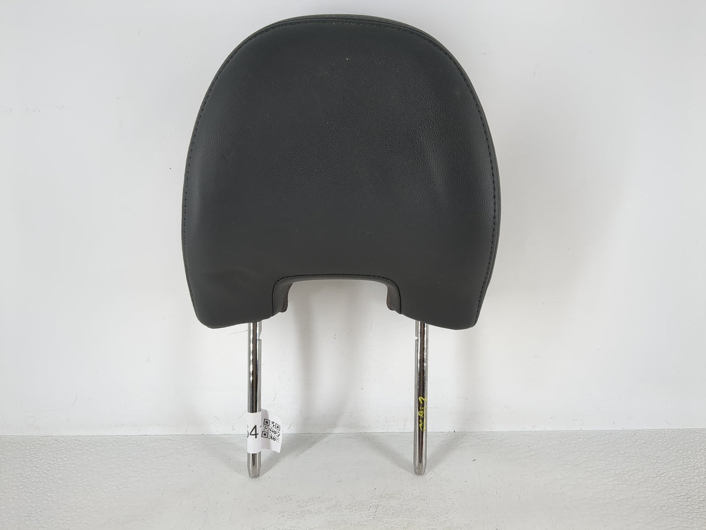 2004 Volvo V40 Headrest Head Rest Front Driver Passenger Seat Fits Fits 2005 2006 2007 2008 2009 2010 2011 OEM Used Auto Par