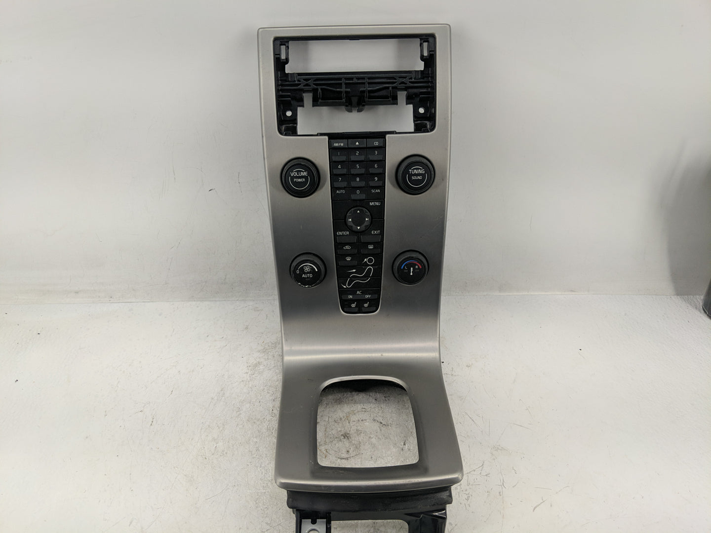 2010 Volvo V40 Radio AM FM Cd Player Receiver Replacement Fits Fits 2011 2012 2013 OEM Used Auto Parts - Oemusedautoparts1.c