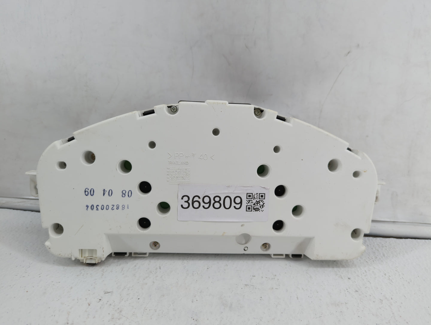 2010 Volvo V40 Instrument Cluster Speedometer Gauges P/N:30765312 31254777 Fits Fits 2008 2009 OEM Used Auto Parts - Oemused