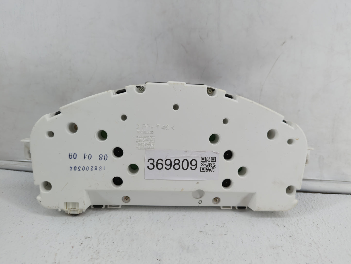 2010 Volvo V40 Instrument Cluster Speedometer Gauges P/N:30765312 31254777 Fits Fits 2008 2009 OEM Used Auto Parts - Oemused