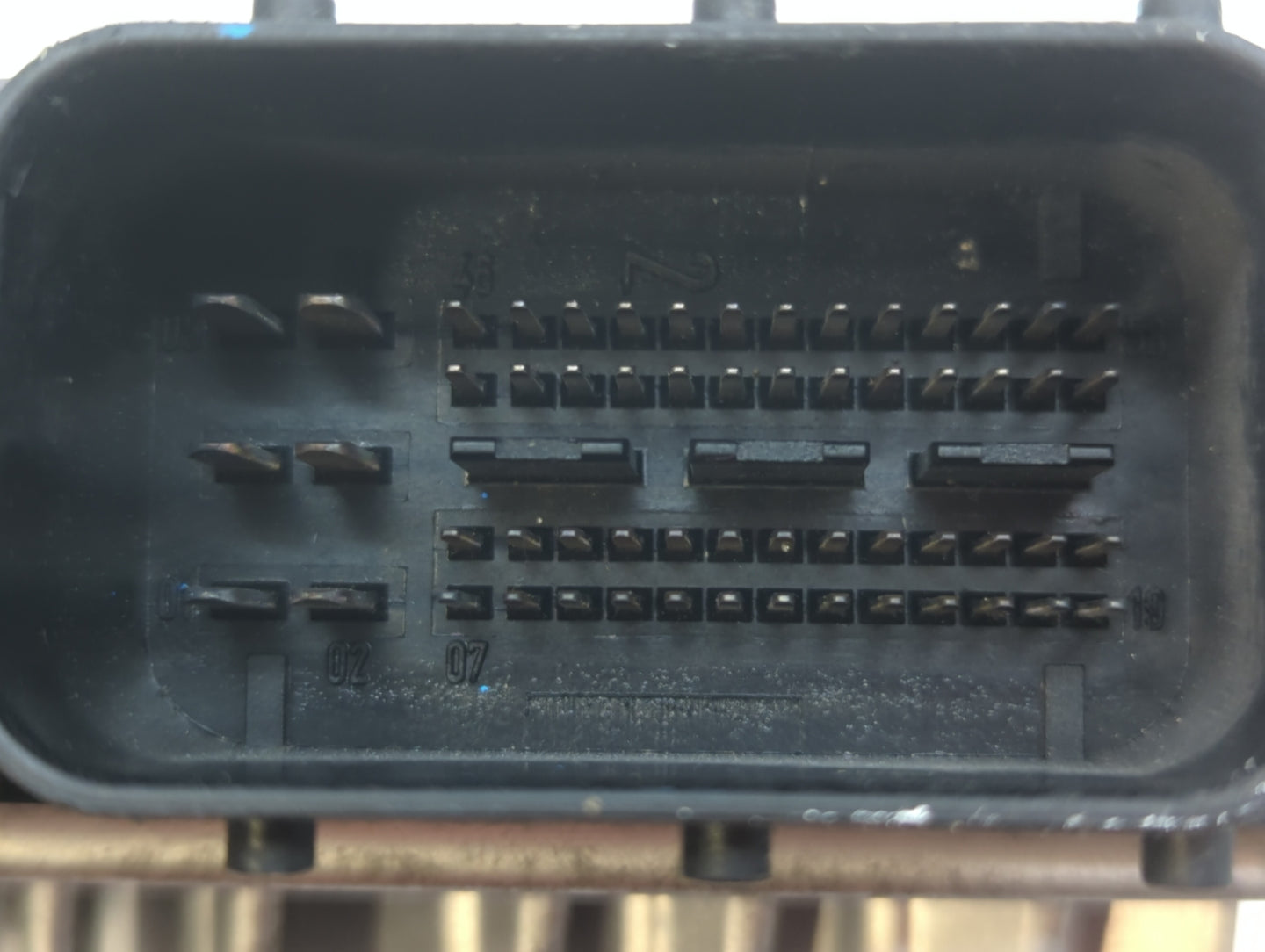 2010 Volvo V40 PCM Engine Control Computer ECU ECM PCU OEM P/N:P31286162 P31286161 Fits Fits 2009 OEM Used Auto Parts - Oemu
