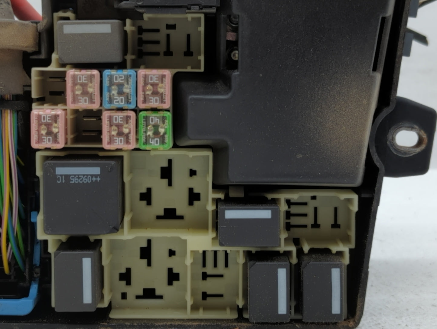 2010 Volvo V40 Fusebox Fuse Box Panel Relay Module P/N:3M5T-14A142-AB Fits Fits 2011 2012 2013 OEM Used Auto Parts - Oemused