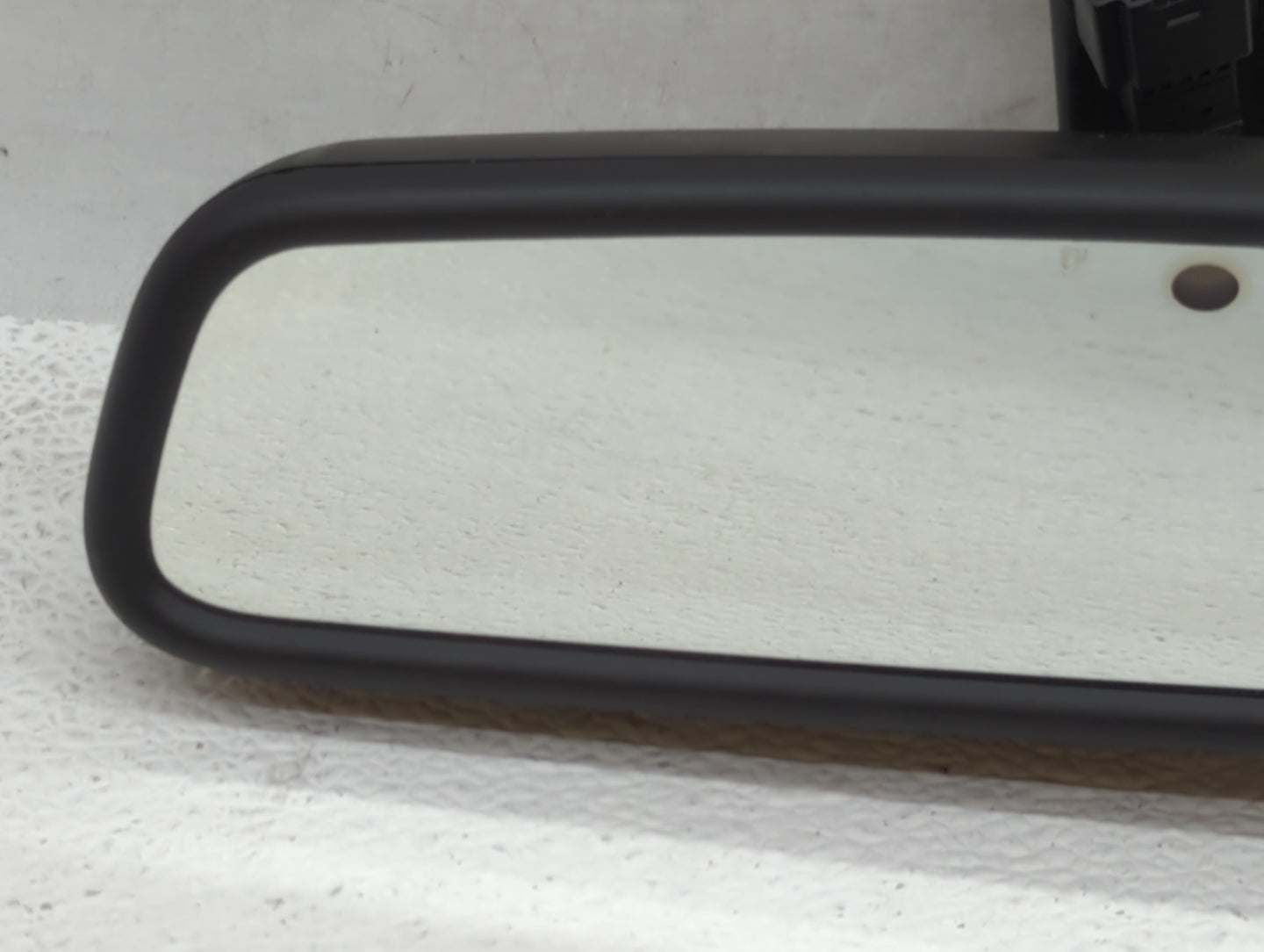 2010 Volvo V40 Interior Rear View Mirror Replacement OEM P/N:E11015891 E11025891 Fits Fits 2008 2009 2011 2012 2013 OEM Used