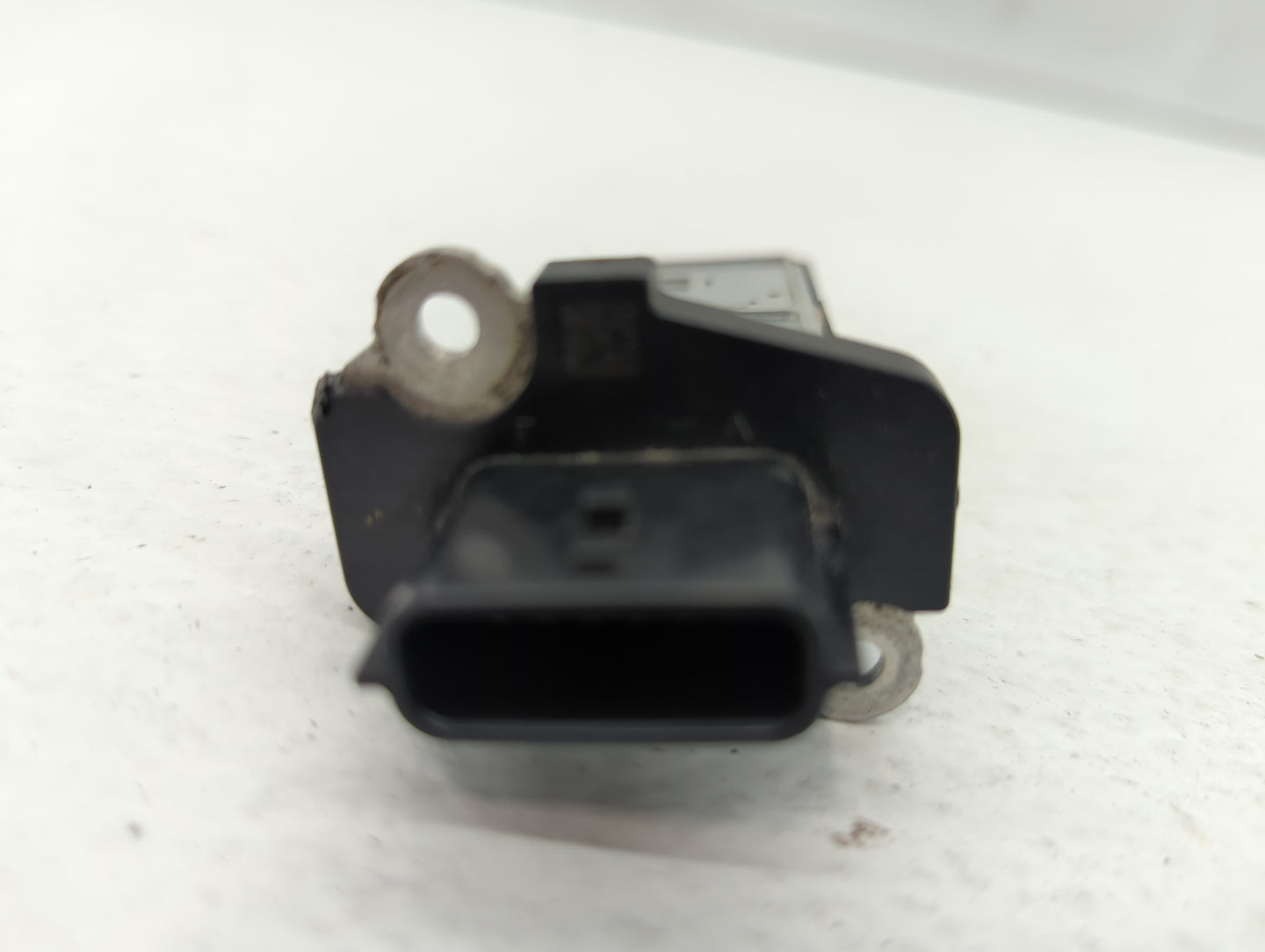 Volvo V40 Mass Air Flow Meter Maf - Oemusedautoparts1.com