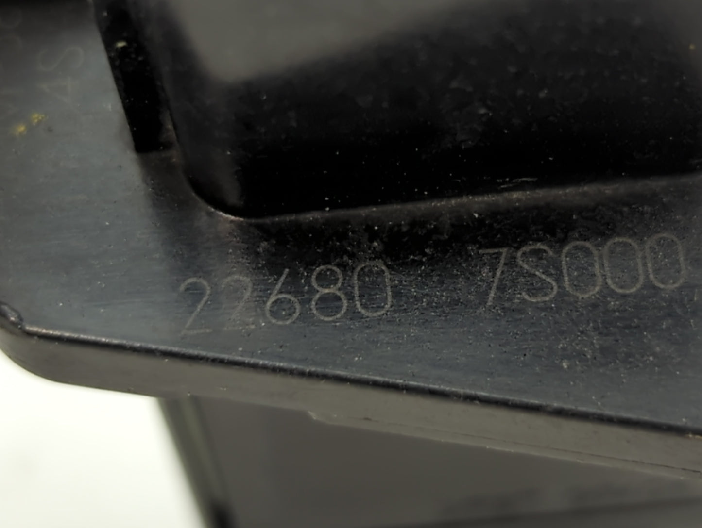 Volvo V40 Mass Air Flow Meter Maf - Oemusedautoparts1.com
