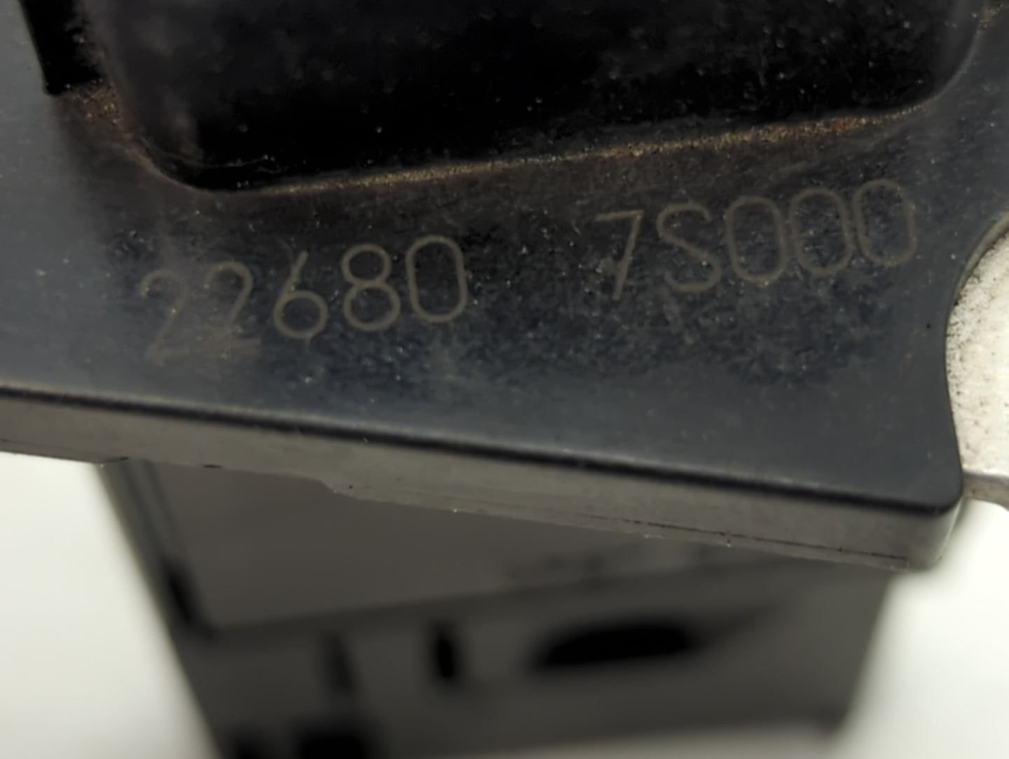 Volvo V40 Mass Air Flow Meter Maf - Oemusedautoparts1.com