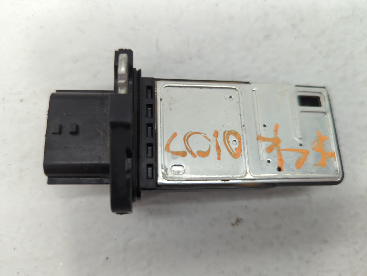 Volvo V40 Mass Air Flow Meter Maf - Oemusedautoparts1.com