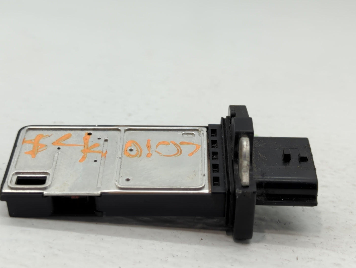 Volvo V40 Mass Air Flow Meter Maf - Oemusedautoparts1.com