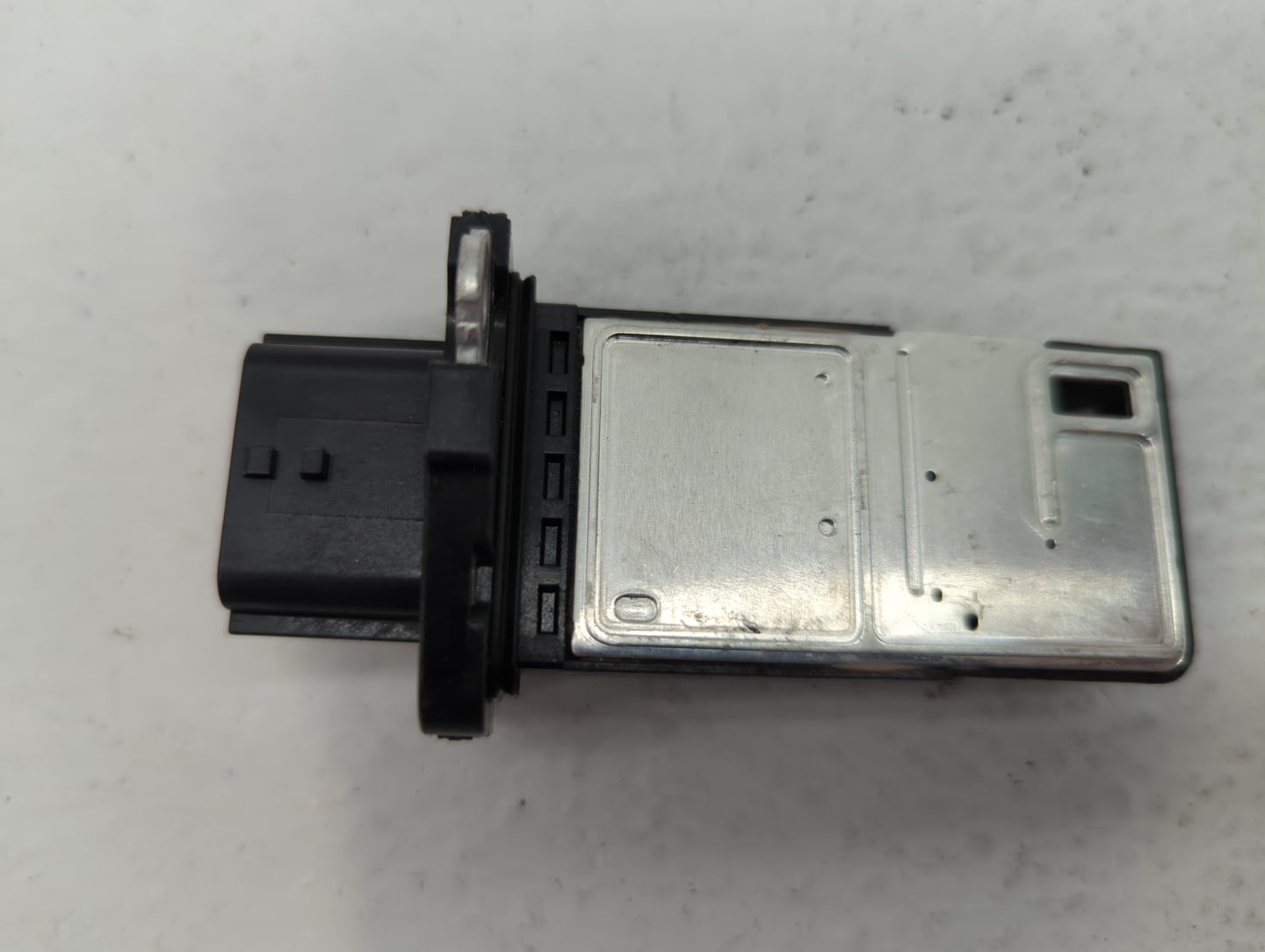 Volvo V40 Mass Air Flow Meter Maf - Oemusedautoparts1.com