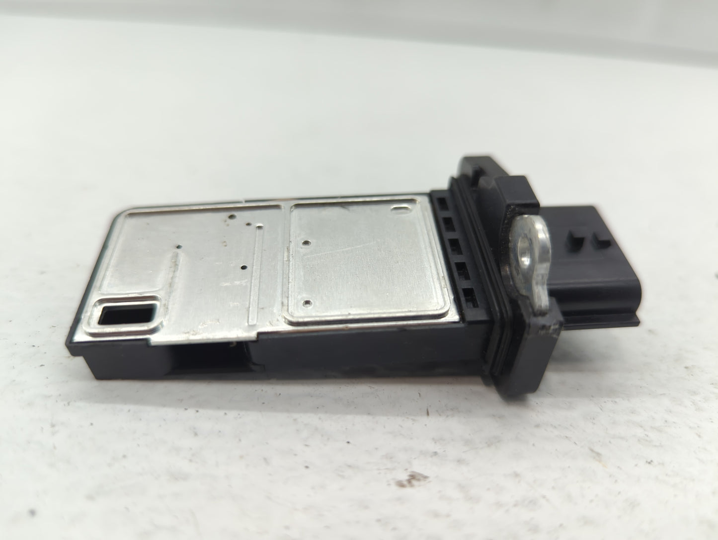 Volvo V40 Mass Air Flow Meter Maf - Oemusedautoparts1.com