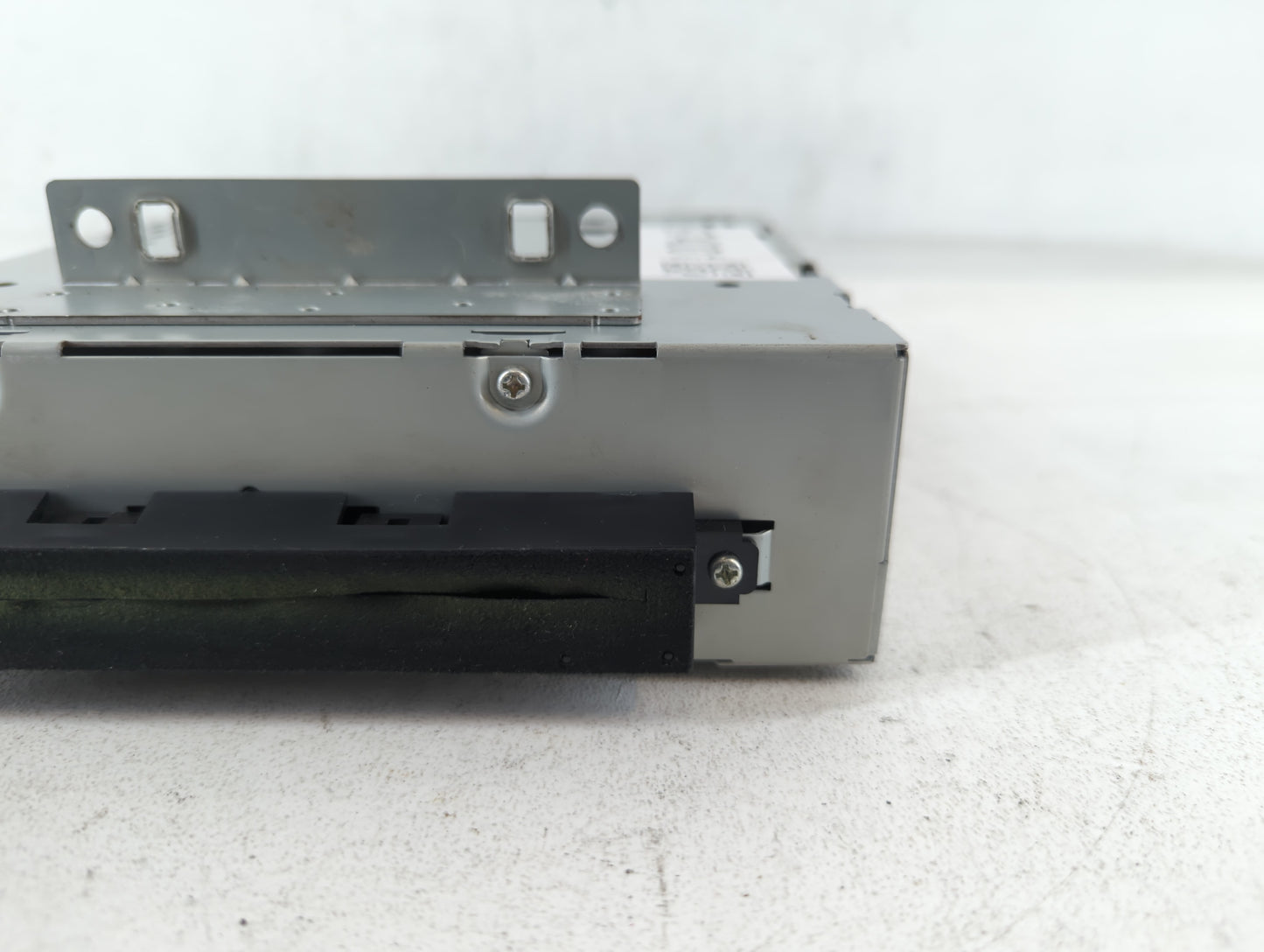 Volvo V40 Am Fm Cd Player Radio Receiver - Oemusedautoparts1.com