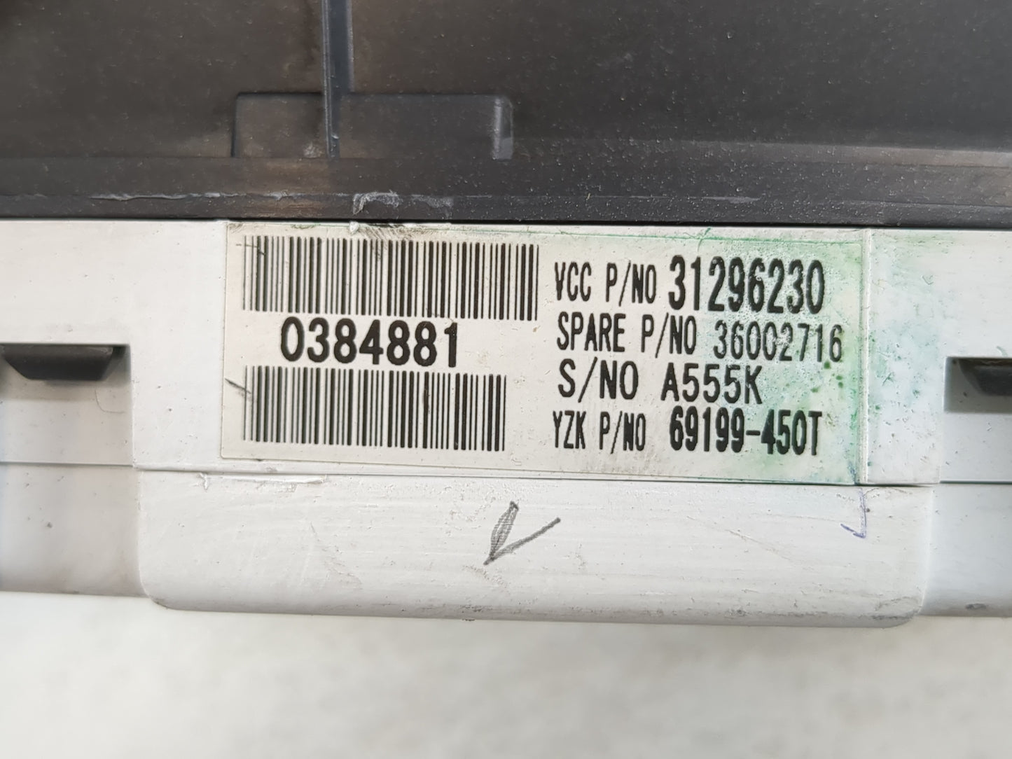 2010 Volvo V40 Instrument Cluster Speedometer Gauges Fits Fits 2008 2009 OEM Used Auto Parts - Oemusedautoparts1.com