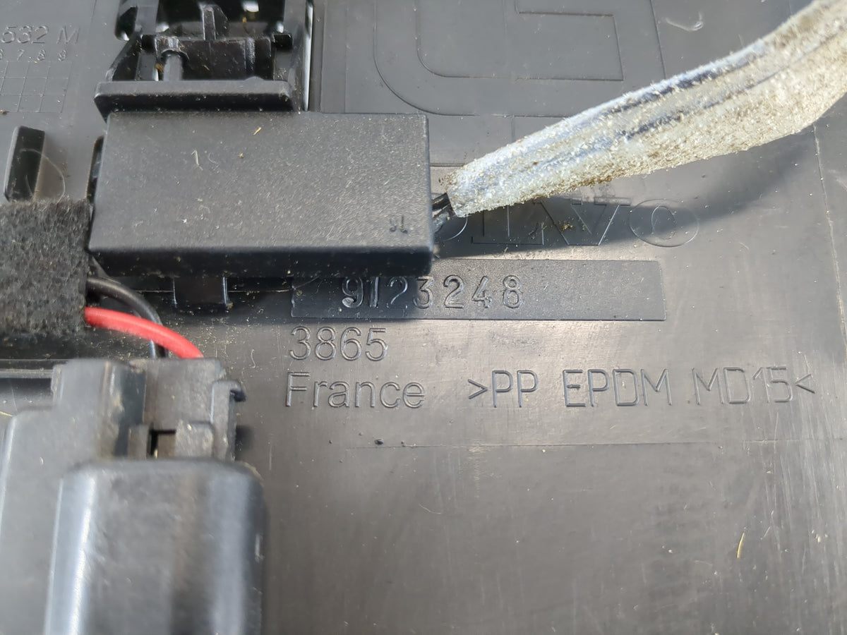 2010 Volvo V40 Passenger Glove Box Door Storage Compartment - Oemusedautoparts1.com
